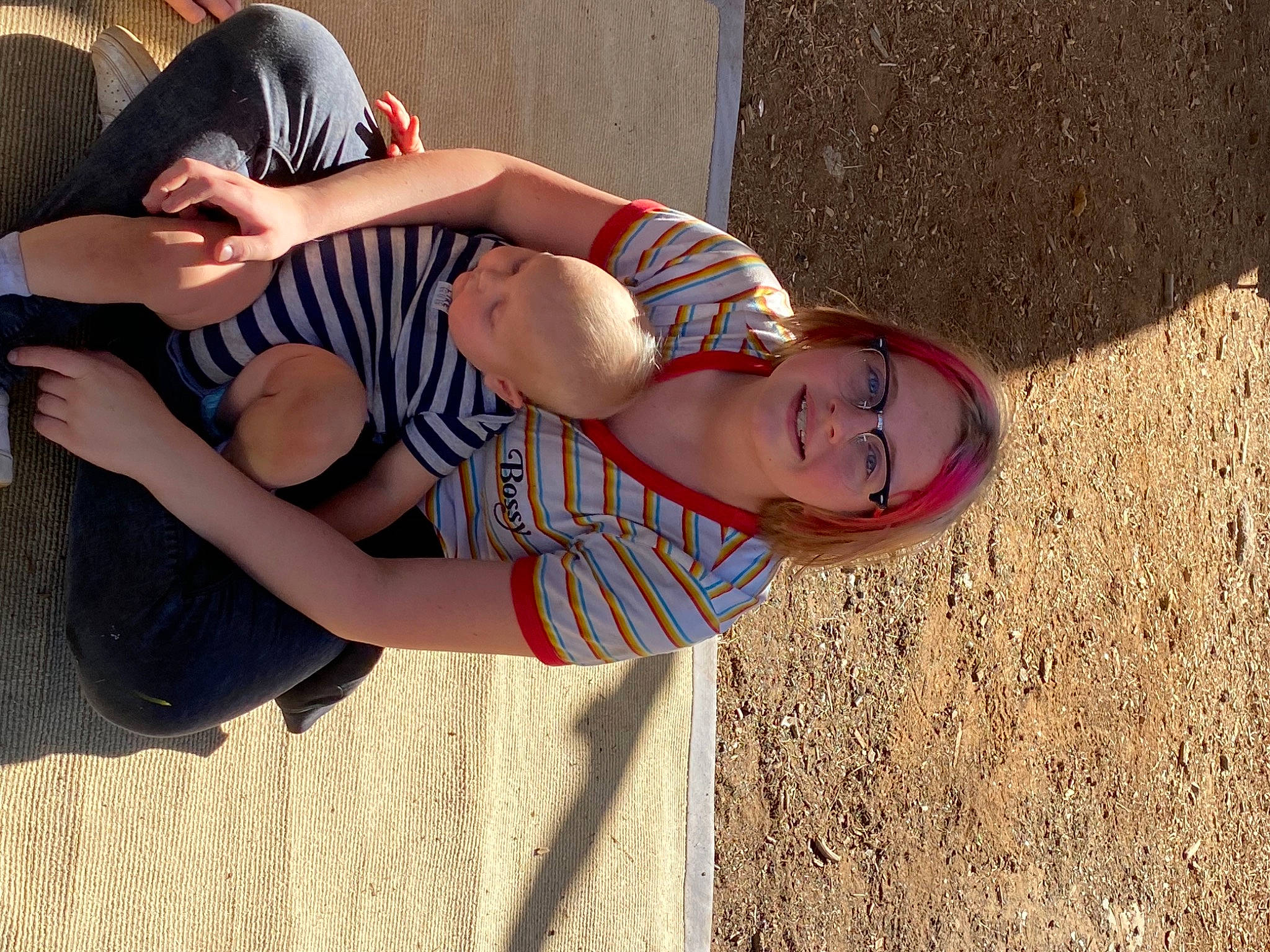 Kaydence is registered to the contest to win money with this photo: abdomen, elbow, foot, hand, human, joy, love, person, sandal, slipper, summer, thigh, toe, trunk, waist