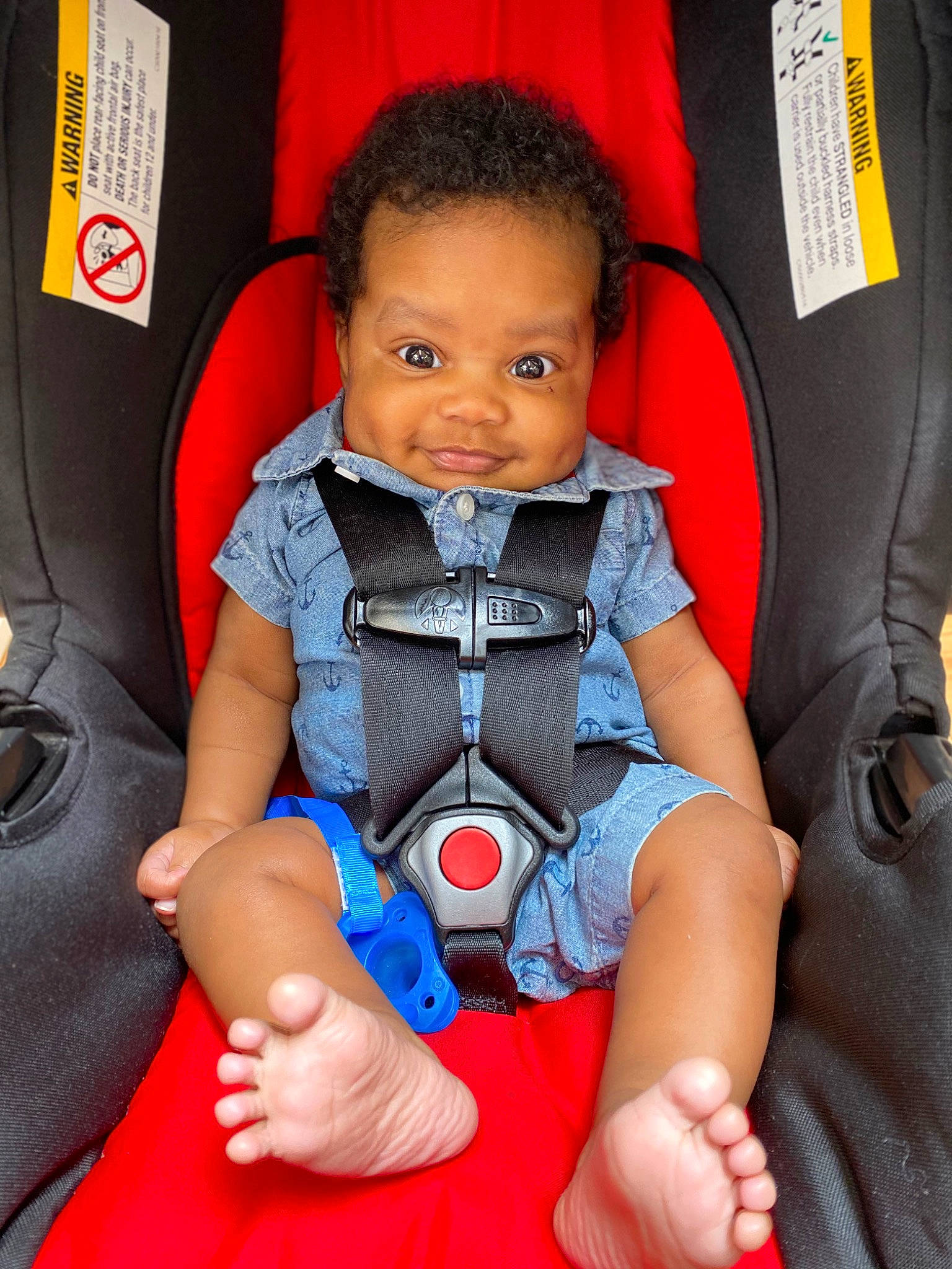 Dache joined the competition — help win amazing prizes! auto_part, baby, baby_carriage, baby_products, baby_toddler_clothing, car_seat, child, comfort, electric_blue, finger, fun, gesture, nail, person, product, red, sitting, smile, thumb, toddler