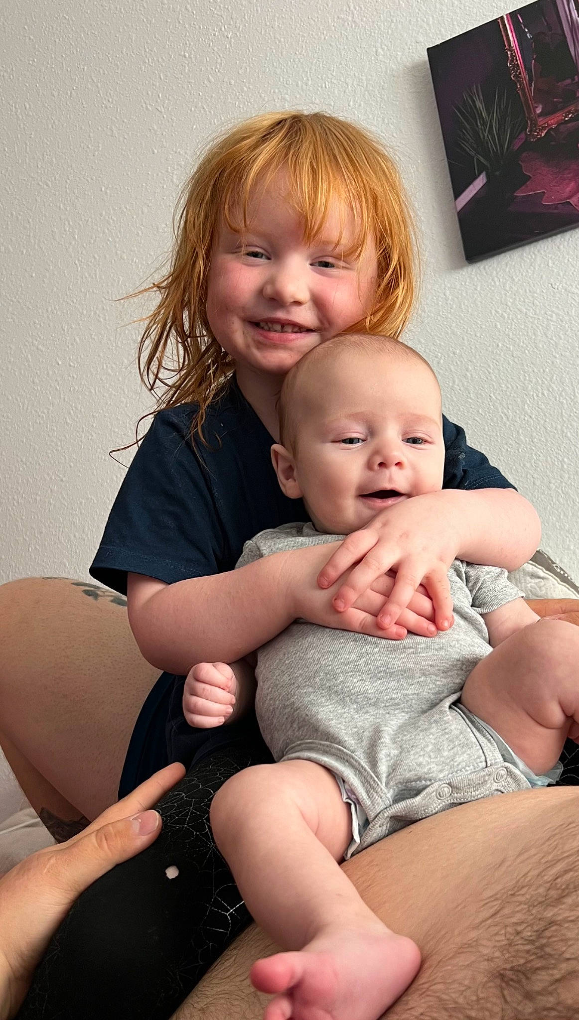 Hunter is registered to the contest to win money with this photo: cheek, chin, comfort, eye, face, facial_expression, hair, hairstyle, happy, head, human_body, iris, joint, joy, leg, organ, person, shoulder, skin, smile