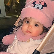 Aline participe au concours pour gagner de l'argent avec cette photo : baby, cartoon_character, child, child_fashion, closeup, cute, face, hat, infant, mickey_mouse, outdoor, person, pink, portrait, scarf, stroller, warm_clothing, wide_eyes, winter_clothing, young_child