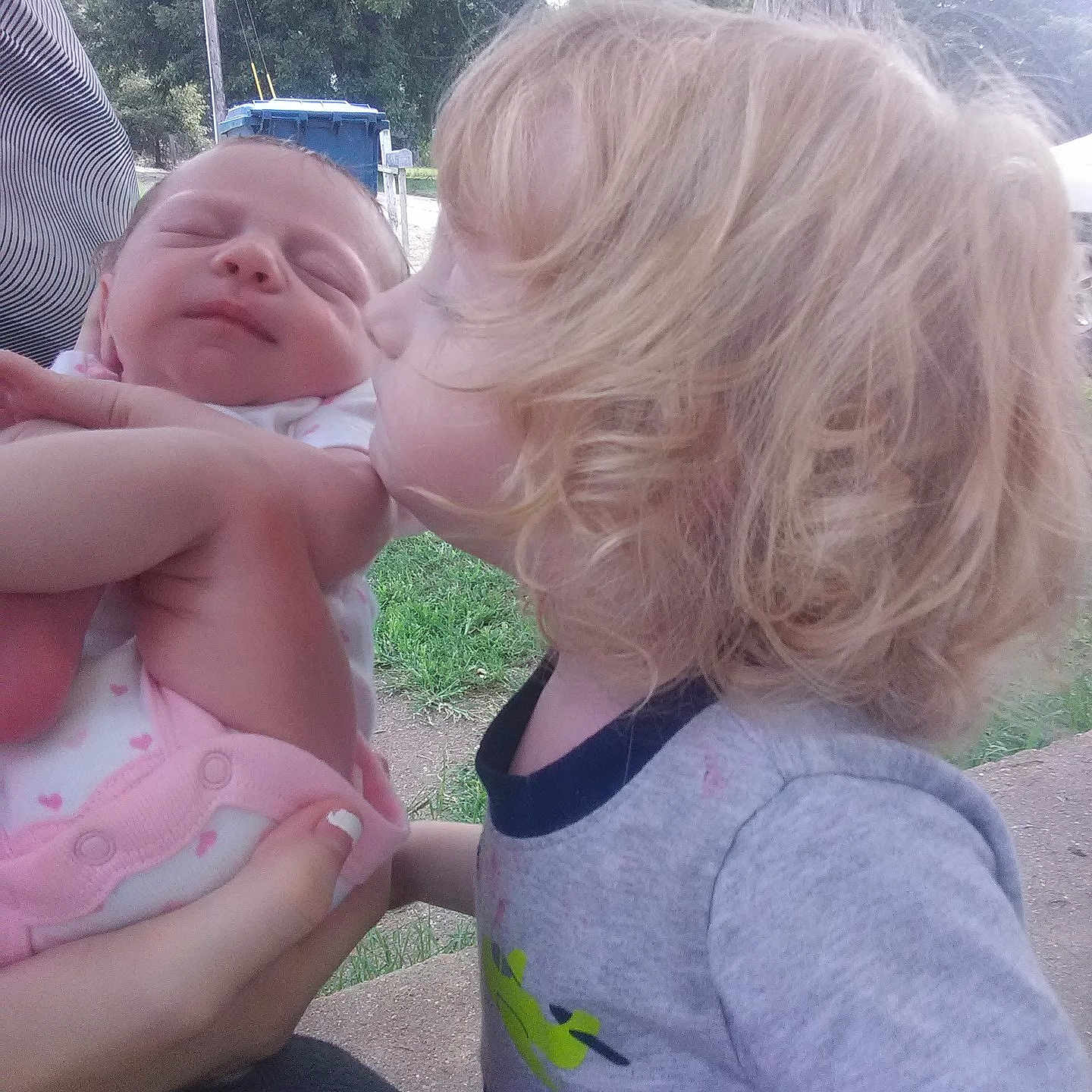 Jayce W Mounce is registered to the contest to win money with this photo: blond, cheek, child, day, emotion, eye, face, fun, girl, hair, head, human_hair_color, leg, mouth, nose, skin, snapshot, summer, toddler, trunk