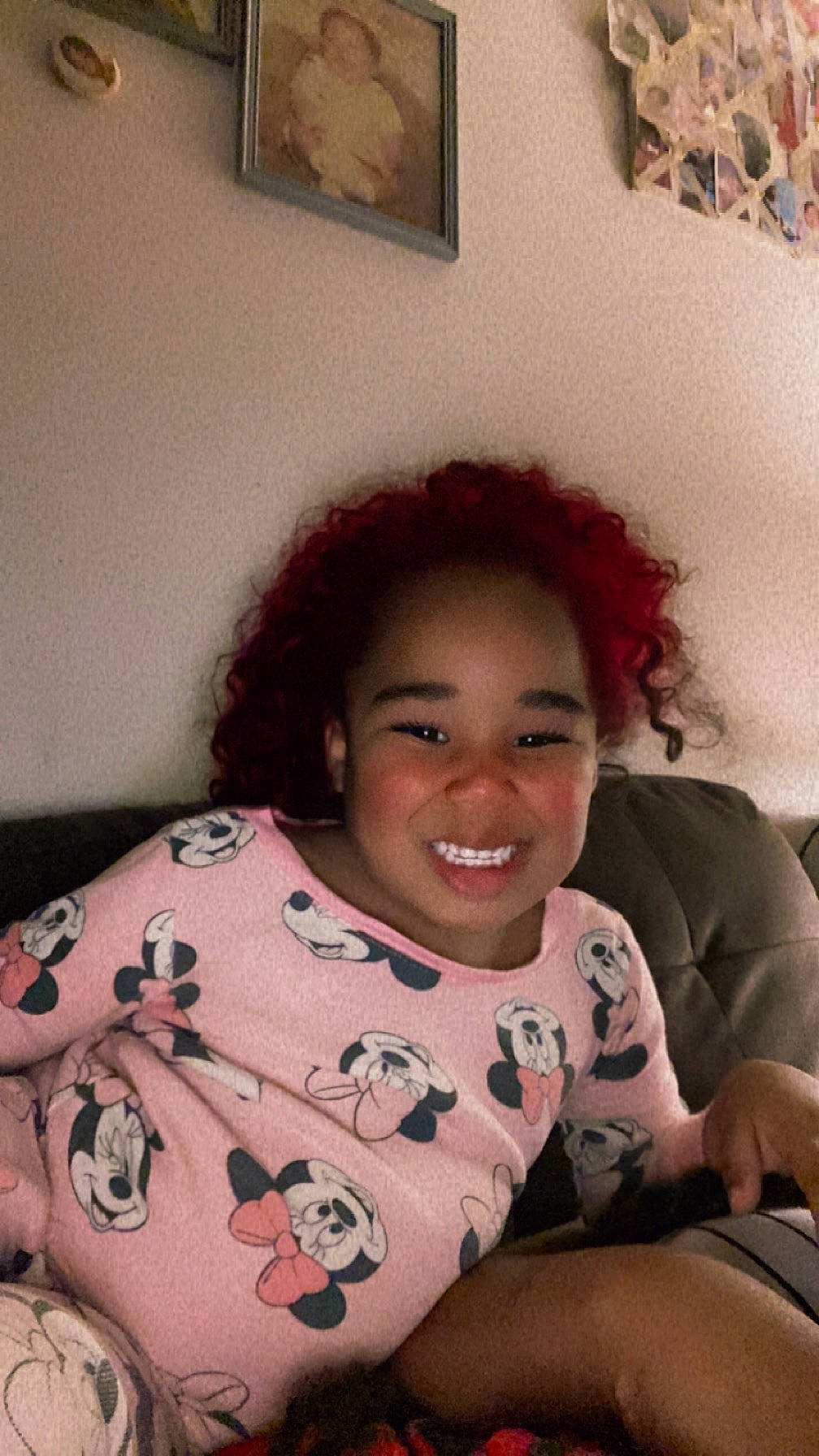 Ry Leah Mireya is registered to the contest to win money with this photo: cheek, comfort, eyelash, forehead, fun, happy, head, iris, joy, lip, long_hair, mouth, nose, person, picture_frame, pink, skin, sleeve, smile, t_shirt