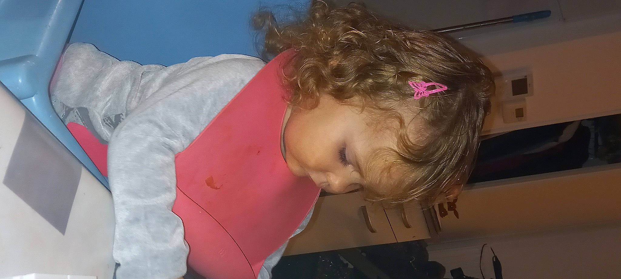 Mélia a rejoint le concours — aidez-le/la à gagner de superbes lots ! baby, baby_products, baby_toddler_clothing, blond, cheek, child, ear, eyelash, fun, hair_tie, happy, neck, person, sitting, sleeve, toddler