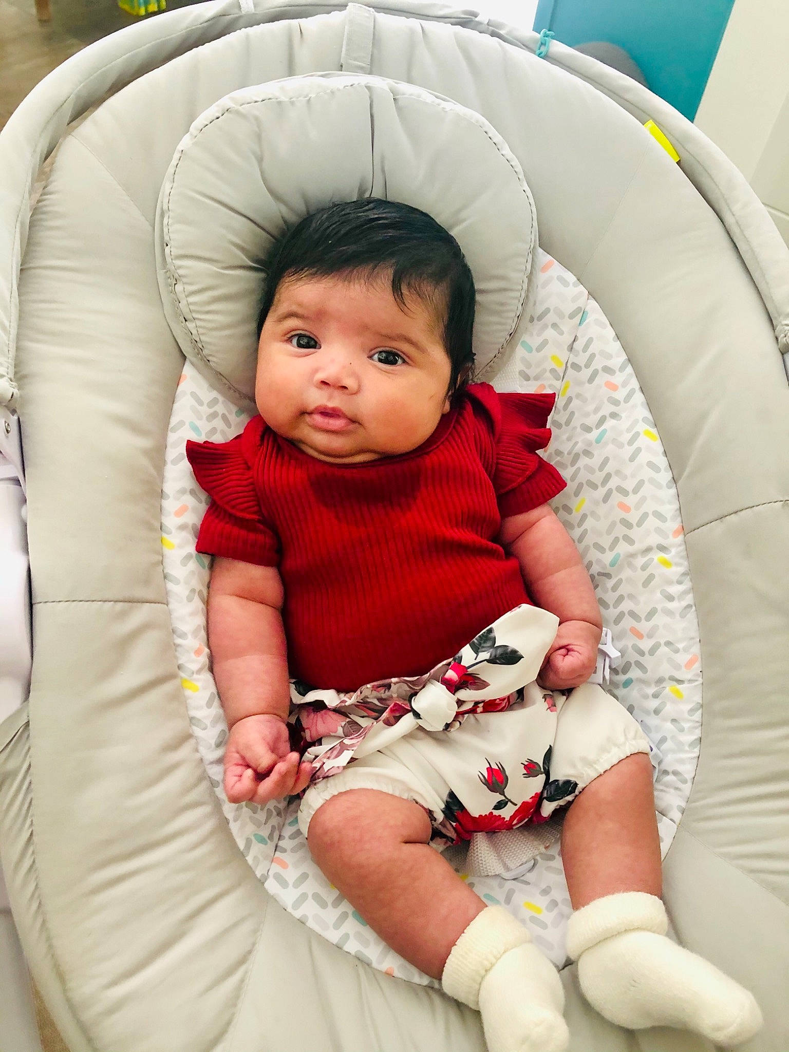 Karla participe au concours pour gagner de l'argent avec cette photo : baby, baby_toddler_clothing, chair, comfort, dress, face, hairstyle, lap, leisure, outerwear, person, pink, product, recreation, skin, sleeve, sock, textile, thigh, toddler