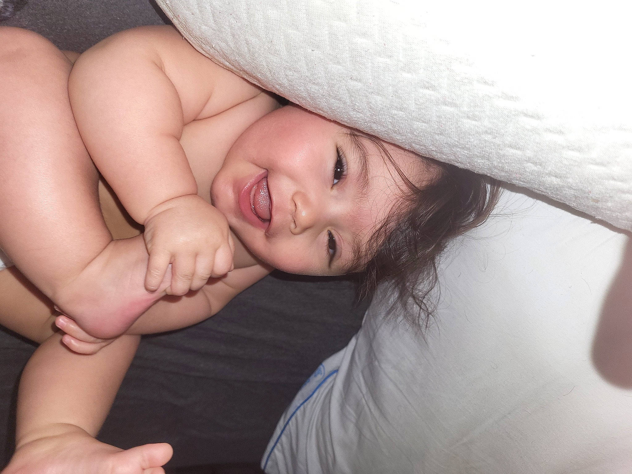 Emma is registered to the contest to win money with this photo: comfort, elbow, eye, eyebrow, eyelash, face, finger, flash_photography, gesture, hand, happy, head, headwear, human_body, human_leg, lip, mouth, nose, person, shoulder