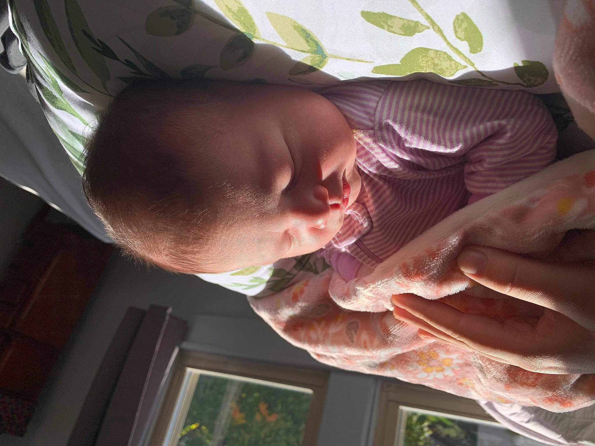 Ireland is registered to the contest to win money with this photo: baby, chest, child, comfort, ear, elbow, eyelash, eyewear, flesh, fun, happy, hat, jaw, mammal, mouth, neck, nose, person, room, selfie