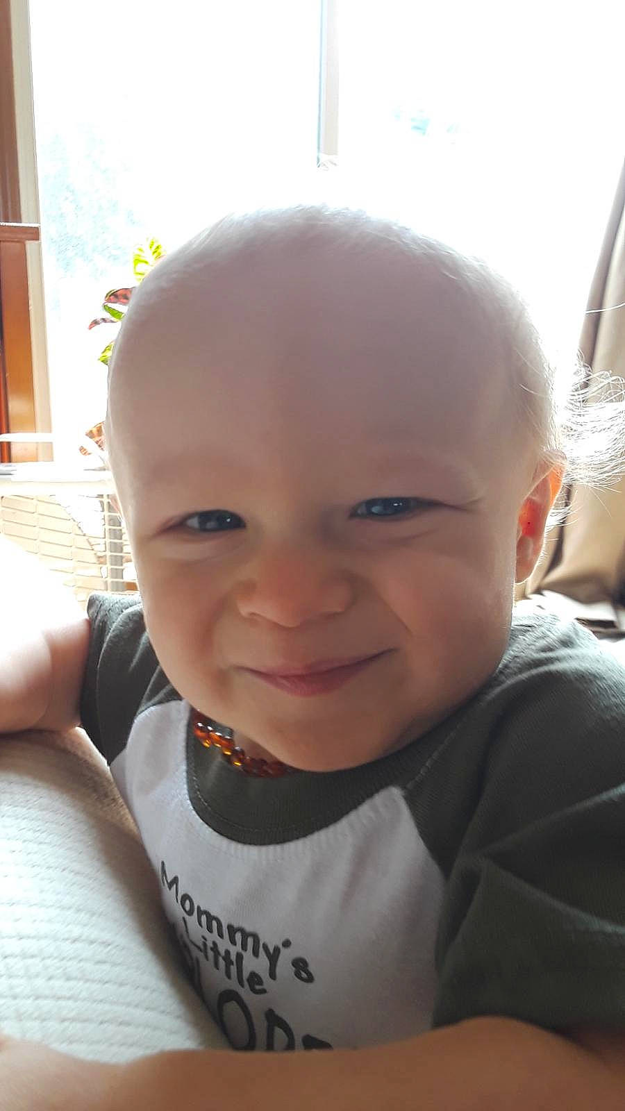 Zeppelin is registered to the contest to win money with this photo: baby, buzz_cut, cheek, child, chin, cool, eyebrow, face, facial_expression, forehead, head, joy, lip, mouth, nose, person, selfie, skin, smile, toddler