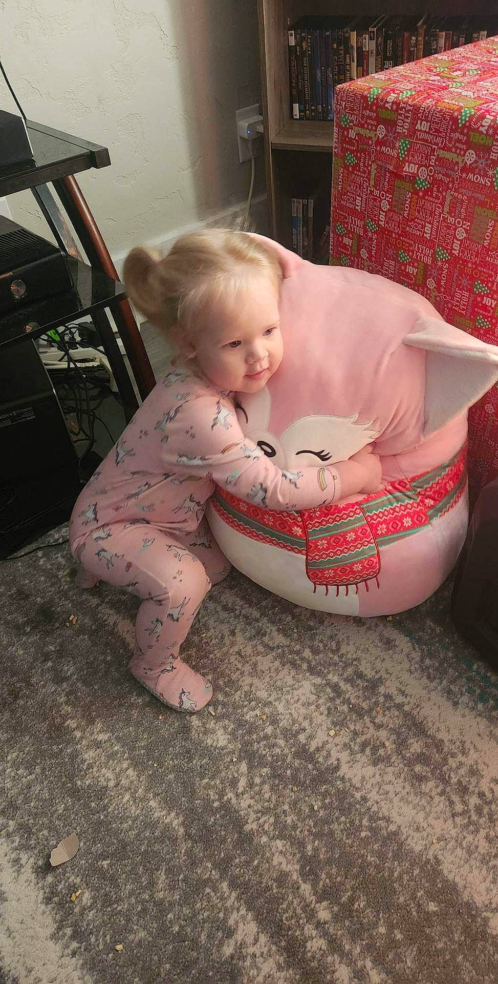 Ava-mae is registered to the contest to win money with this photo: baby, baby_toddler_clothing, barefoot, comfort, elbow, floor, flooring, foot, fun, human_body, human_leg, knee, lap, leg, mouth, person, shoulder, sock, thigh, toddler
