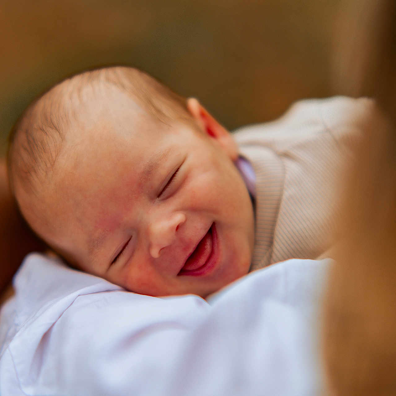 Lyzio Alias Babychou a rejoint le concours — aidez-le/la à gagner de superbes lots ! baby, child, closeup, clothing, cute, expression, face, happy, head, infant, joy, newborn, person, portrait, rest, skin, sleeping, smiling, soft, warm