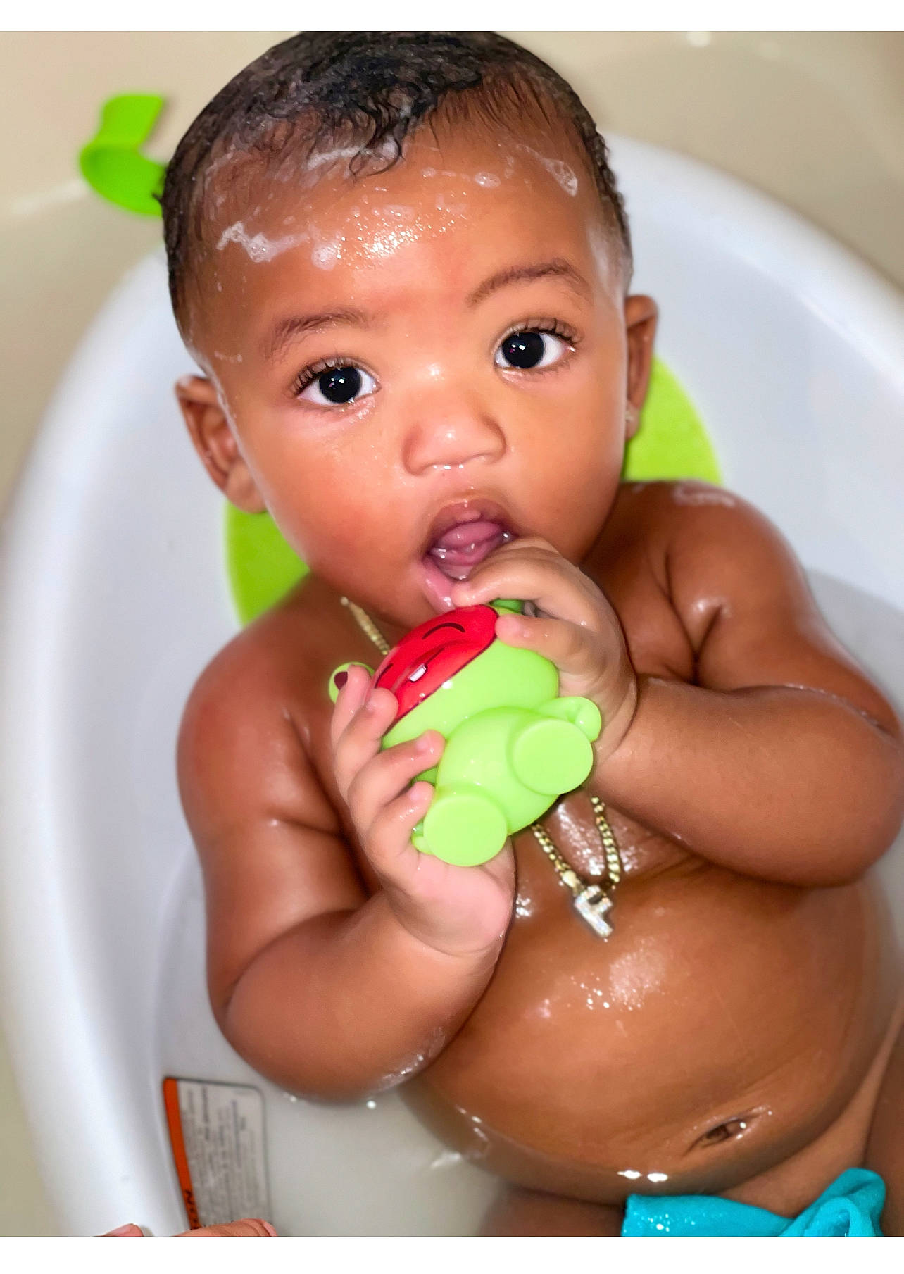 Frank is registered to the contest to win money with this photo: arm, baby, baby_bathing, bathing, cheek, chest, child, ear, eyelash, gesture, happy, lip, mouth, nail, natural_foods, nose, person, skin, surprise, sweetness
