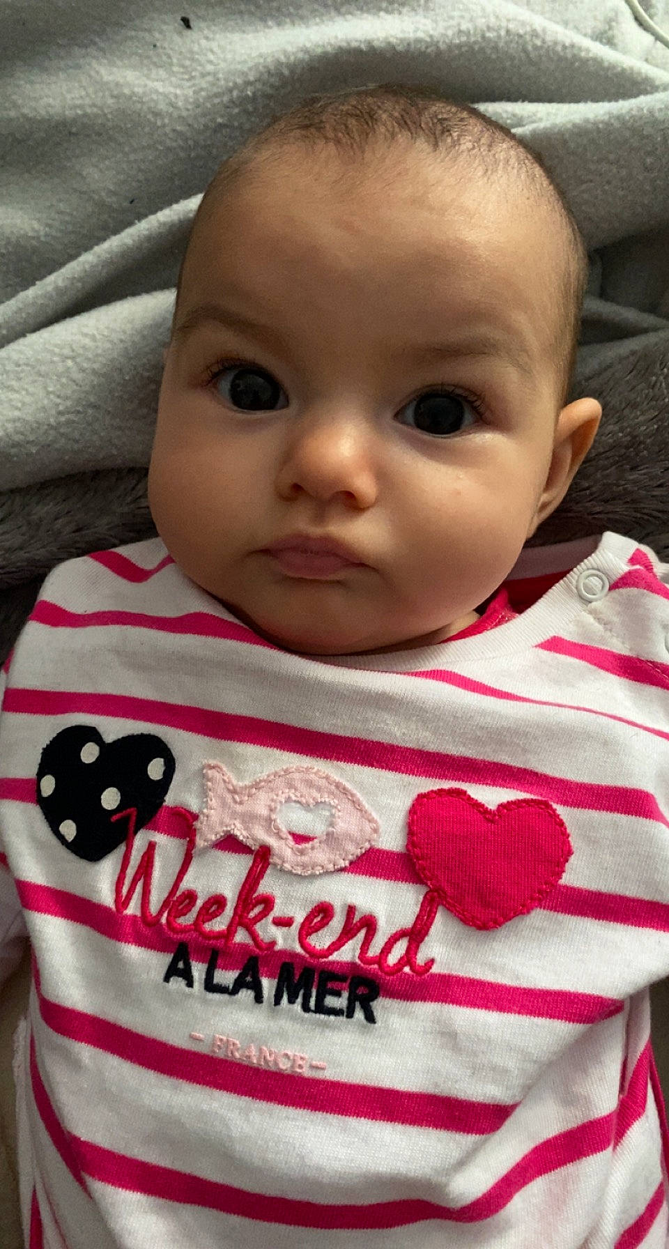 Maëva a rejoint le concours — aidez-le/la à gagner de superbes lots ! baby, baby_toddler_clothing, cheek, child, chin, cool, eyebrow, eyelash, facial_expression, forehead, happy, lip, mouth, neck, nose, person, product, skin, sleeve, t_shirt