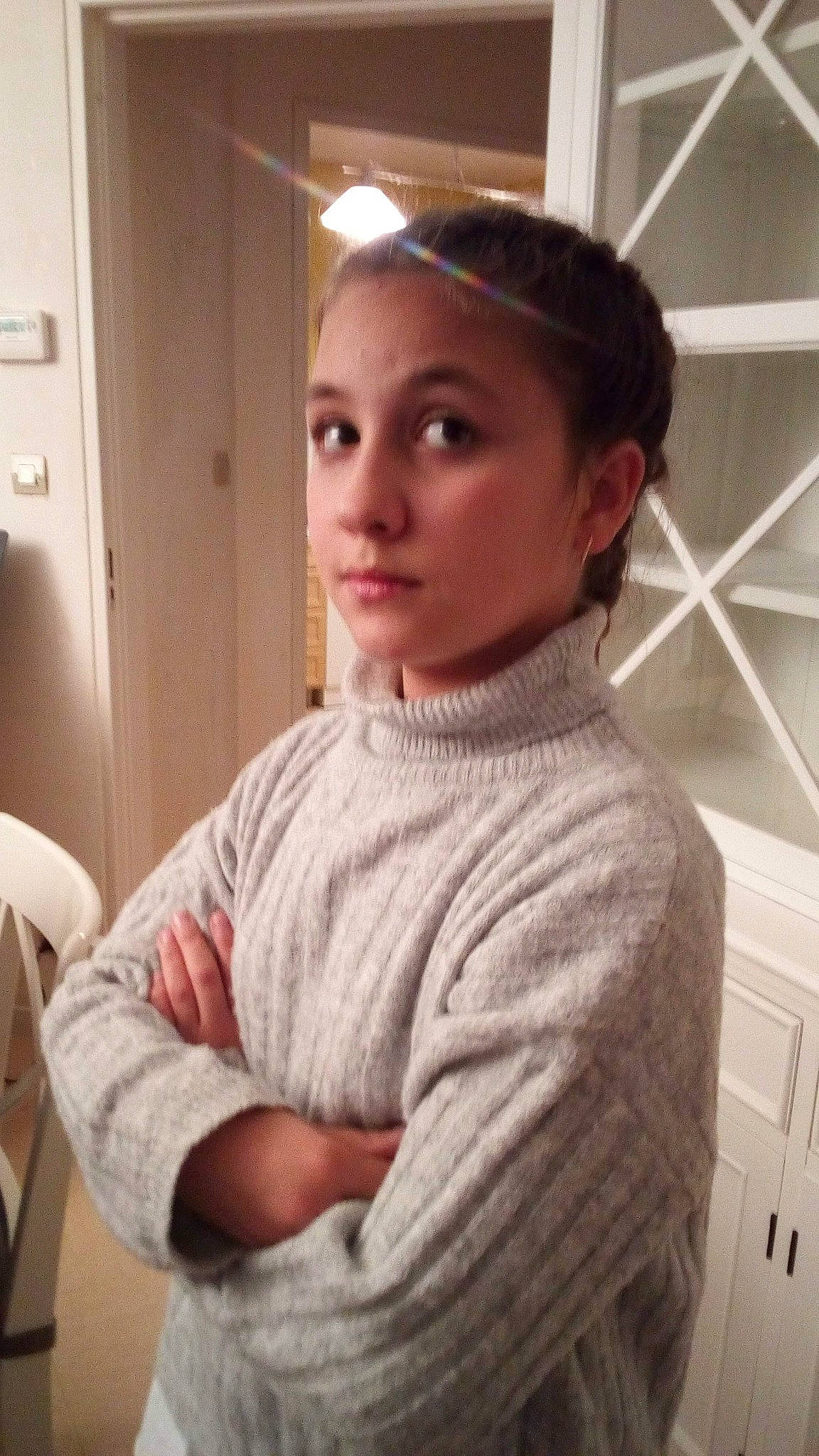 Kahina a rejoint le concours — aidez-le/la à gagner de superbes lots ! arm, chin, ear, eyebrow, forehead, hair, hairstyle, jaw, neck, person, shoulder