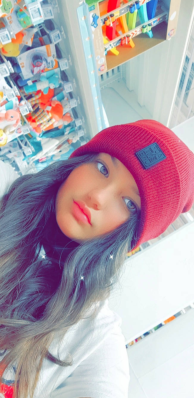 Shayana participe au concours pour gagner de l'argent avec cette photo : bangs, black_hair, cap, cheek, doll, electric_blue, eyelash, eyewear, headgear, iris, layered_hair, lip, long_hair, nose, outerwear, person, selfie, skin, street_fashion, textile