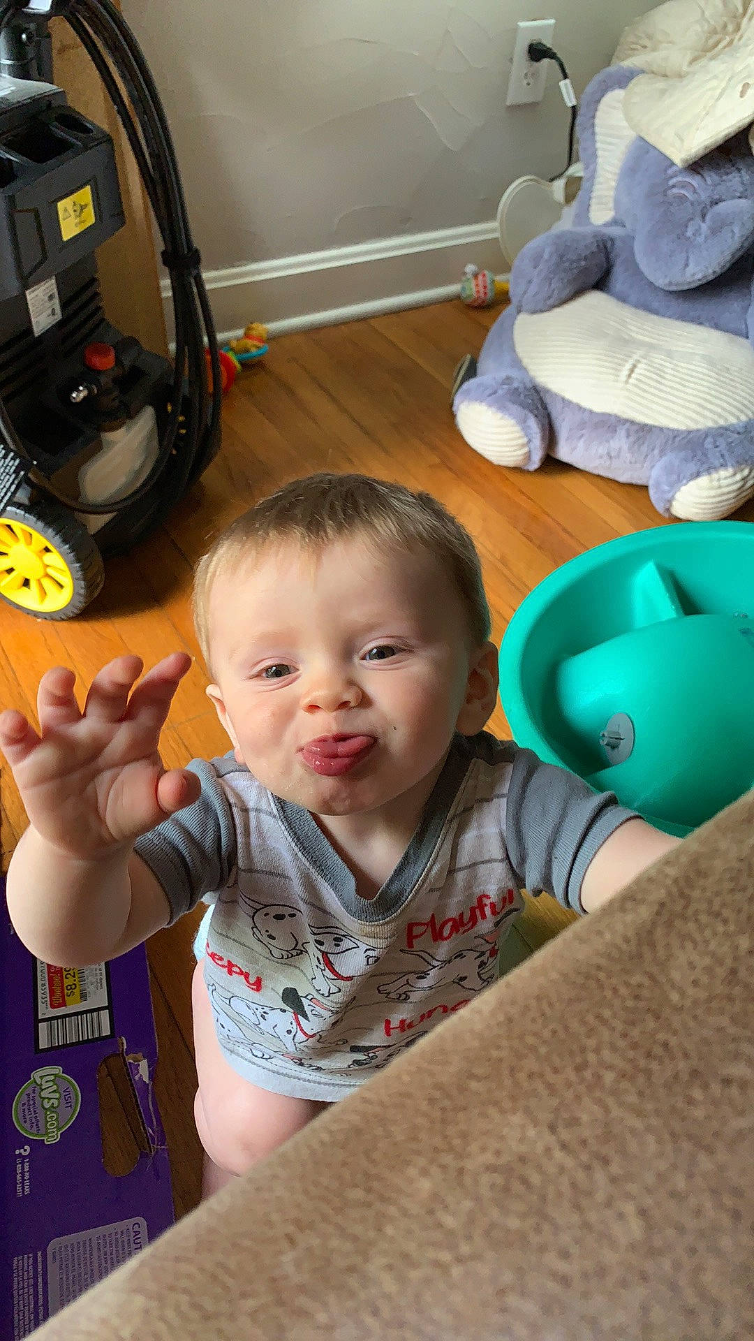 Bradyn is registered to the contest to win money with this photo: baby, child, finger, person, play, room, sitting, skin, toddler