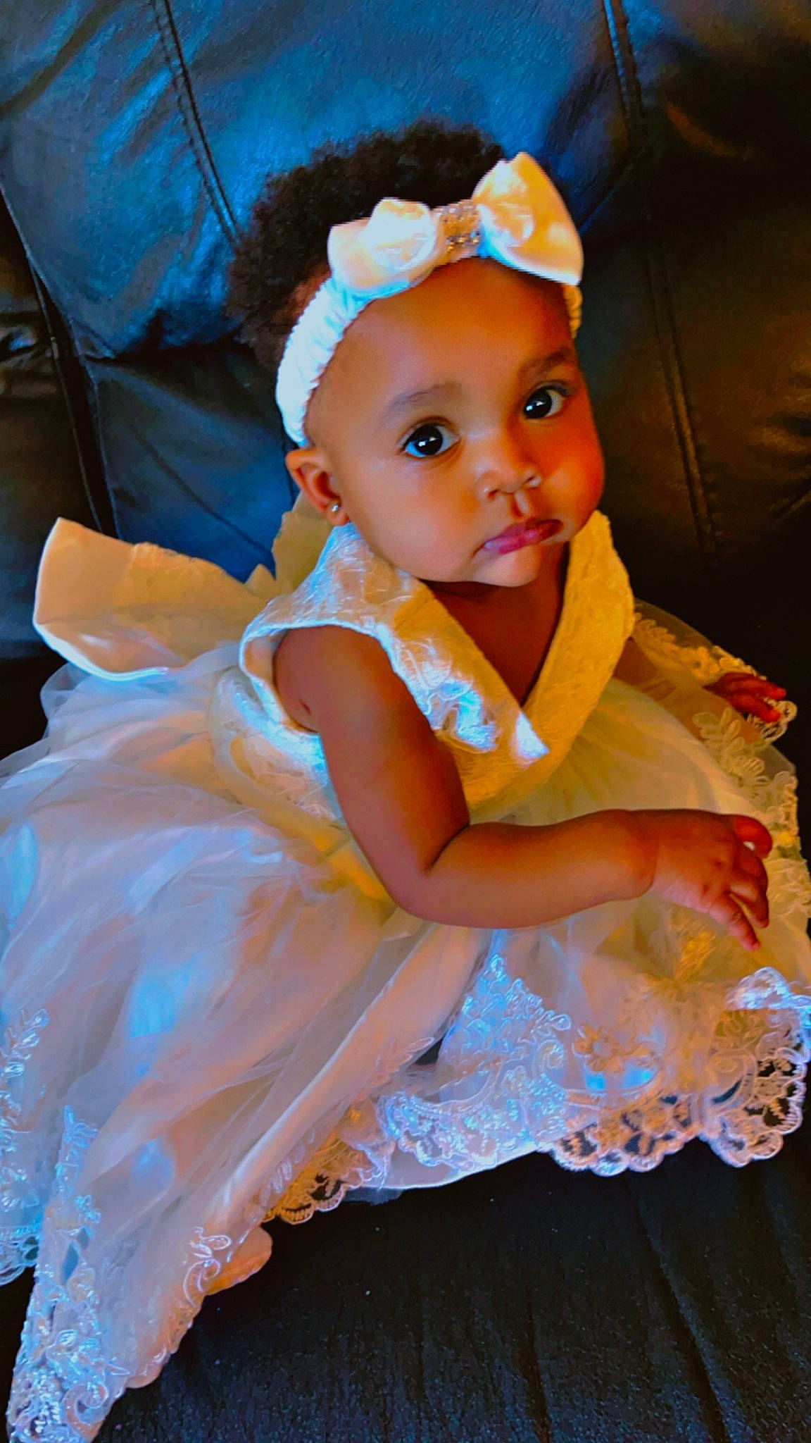 Remi is registered to the contest to win money with this photo: azure, baby, baby_toddler_clothing, ballet_tutu, child, day_dress, dress, electric_blue, event, fashion_accessory, happy, hat, headband, headpiece, headwear, jewellery, magenta, peach, person, pink