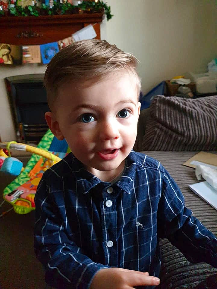 Jensen is registered to the contest to win money with this photo: baby, blurred, cheek, child, head, joy, person, play, sitting, smile, toddler