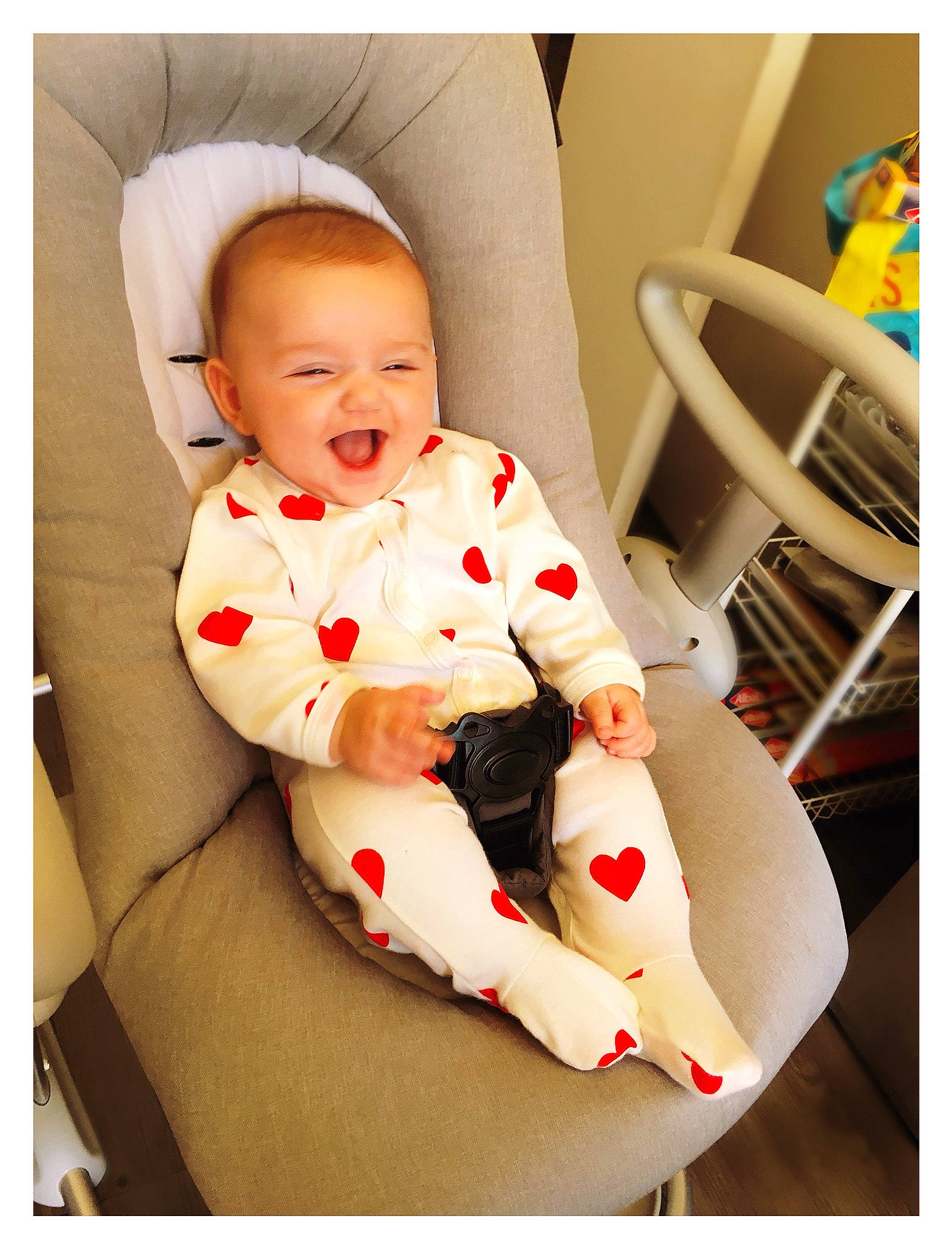 Raphaëlle a rejoint le concours — aidez-le/la à gagner de superbes lots ! baby, baby_products, baby_sleeping, baby_toddler_clothing, beauty, child, comfort, person, product, toddler