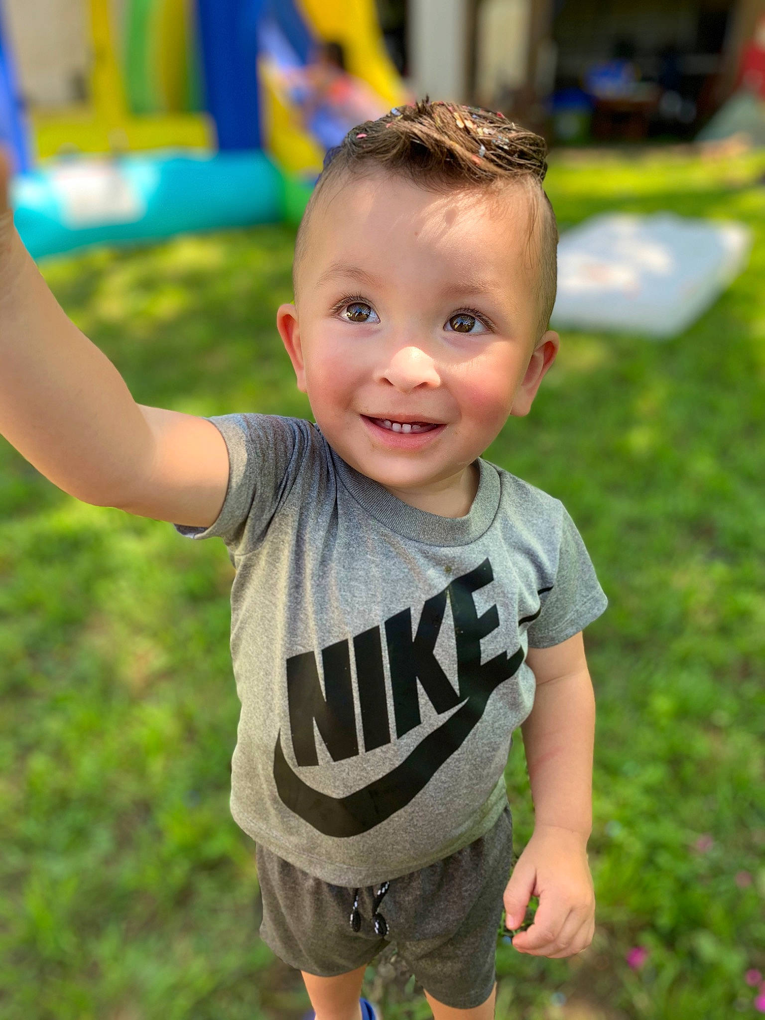 Lowen is registered to the contest to win money with this photo: baby, child, fun, grass, happy, joy, person, photography, play, skin, smile, summer, t_shirt, toddler, vacation