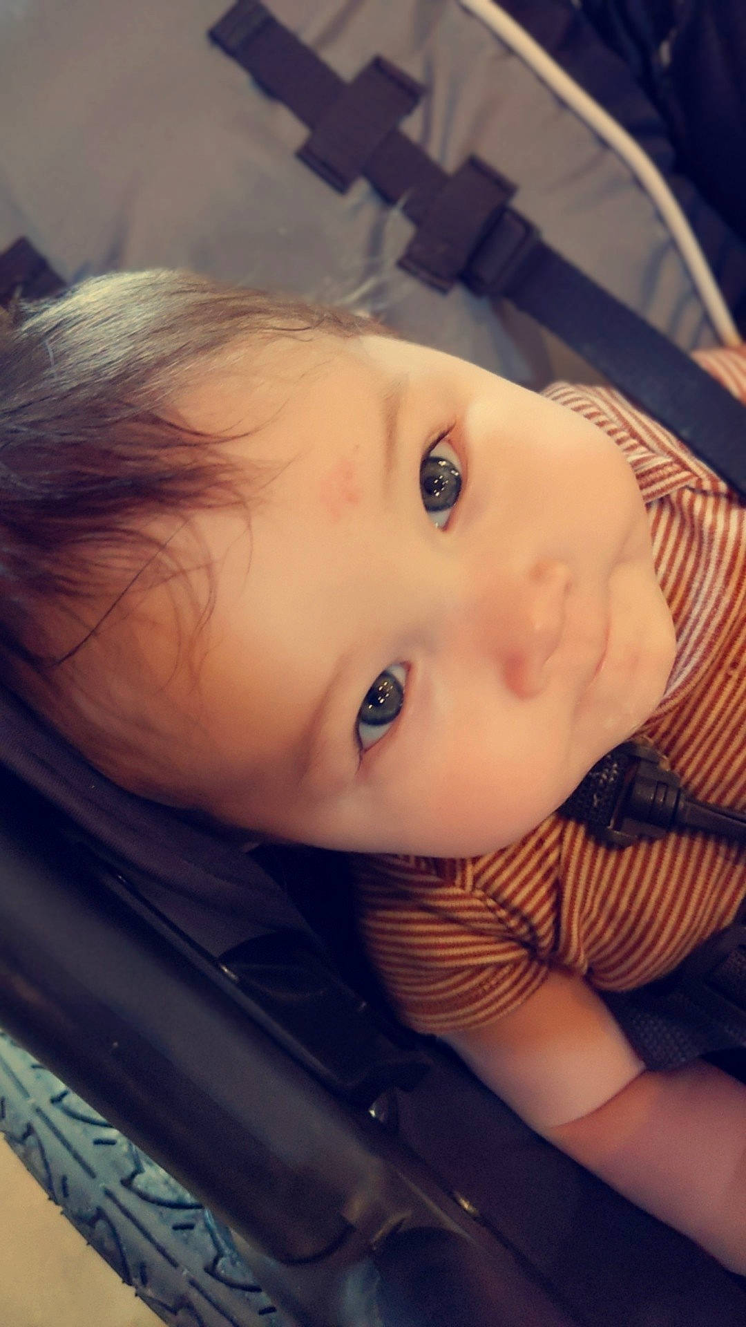 Archer is registered to the contest to win money with this photo: baby, baby_toddler_clothing, cheek, child, chin, close_up, cool, eyebrow, eyelash, flash_photography, forehead, hairstyle, happy, iris, lip, mouth, nose, person, skin, tints_and_shades