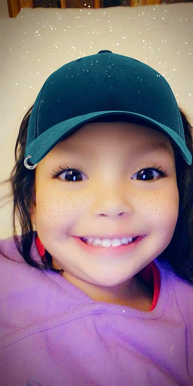 Maëva Hina participe au concours pour gagner de l'argent avec cette photo : beauty, cheek, child, chin, cool, eye, eyebrow, face, facial_expression, forehead, fun, happy, head, headgear, headwear, joy, lip, mouth, nose, person