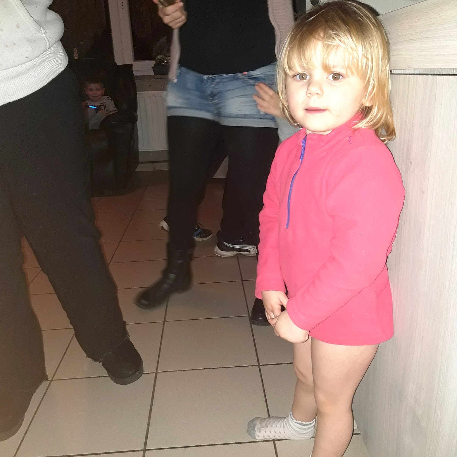 Rachelle a rejoint le concours — aidez-le/la à gagner de superbes lots ! child, dance, daughter, flooring, footwear, fun, hip, human_leg, joint, joy, leg, party, person, pink, shoe, shoulder, smile, standing, thigh, toddler