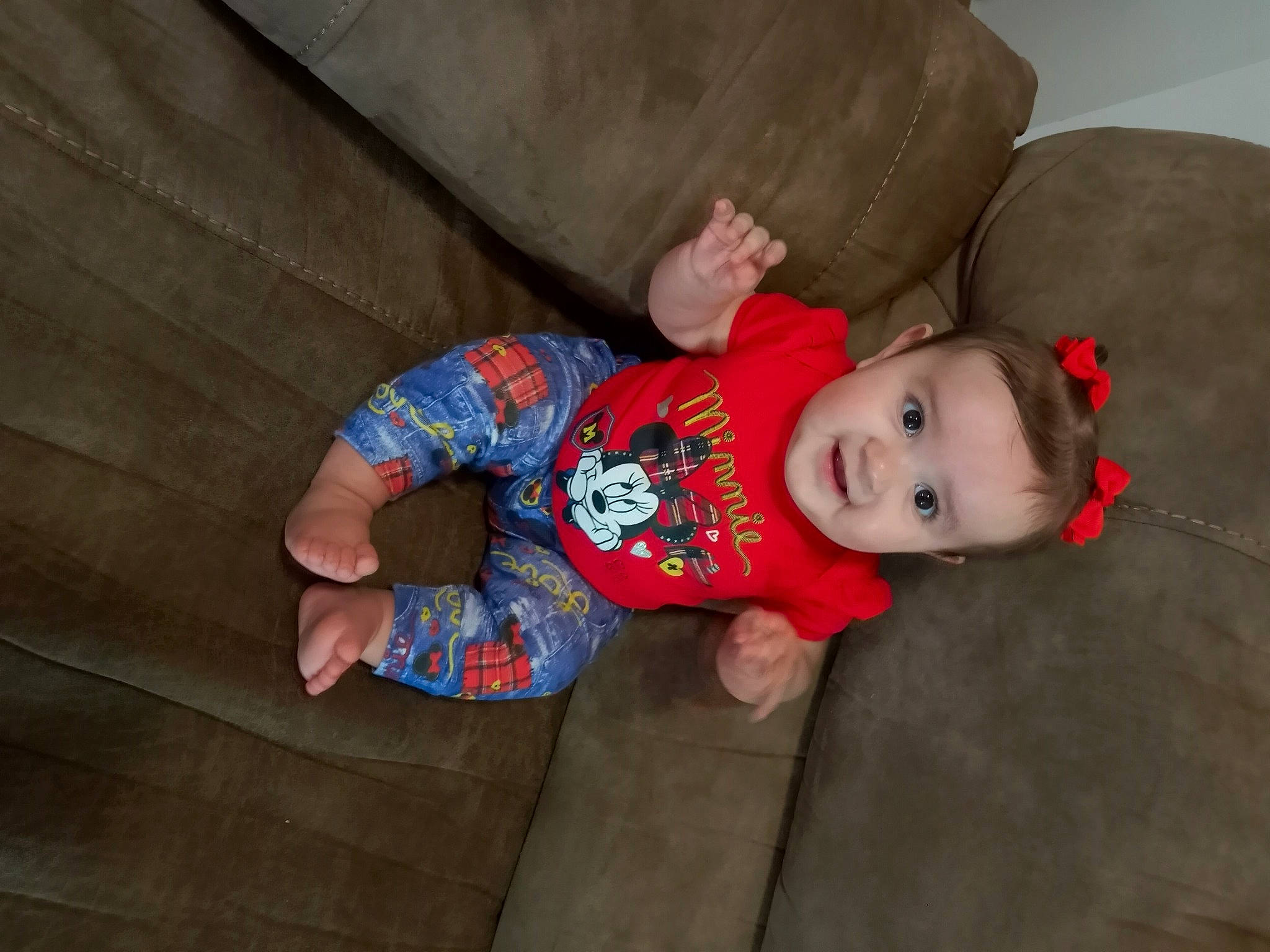 Evangeleen is registered to the contest to win money with this photo: baby, baby_toddler_clothing, cheek, child, comfort, eye, face, floor, flooring, human_body, iris, mouth, nose, orange, person, skin, sleeve, textile, toddler, vertebrate