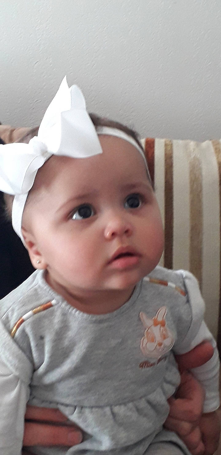 Kloé a rejoint le concours — aidez-le/la à gagner de superbes lots ! baby, cheek, child, ear, face, fashion_accessory, hair_accessory, head, headband, headgear, lip, person, skin, toddler