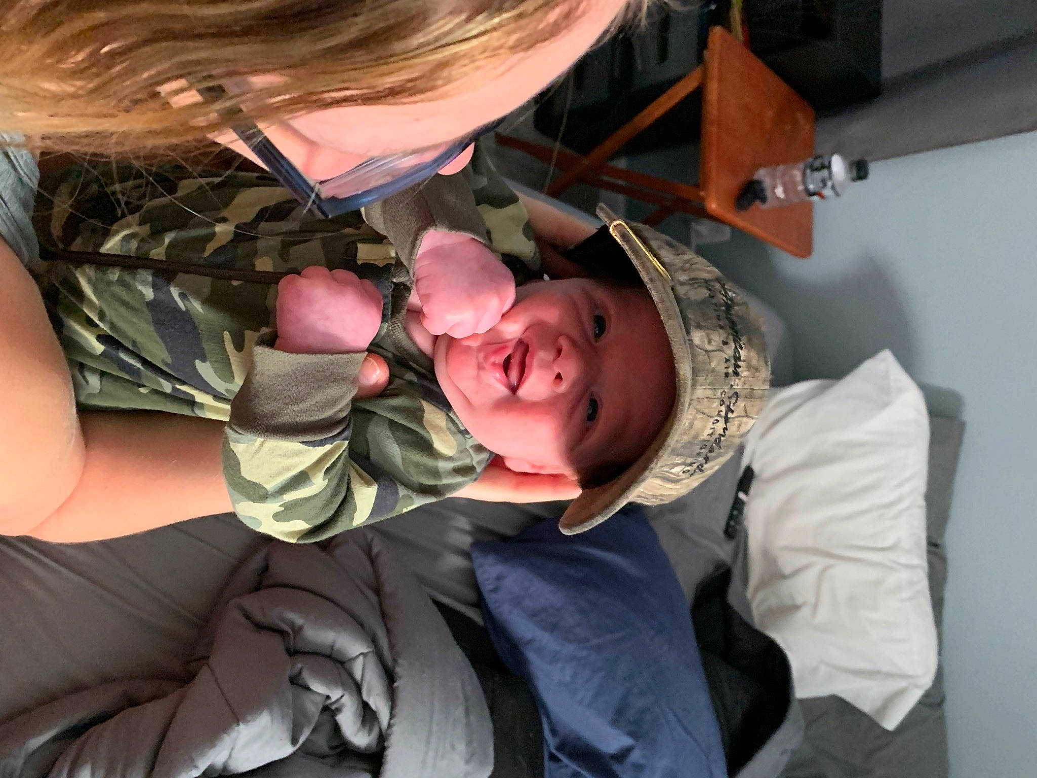 Cache is registered to the contest to win money with this photo: baby, baby_products, child, comfort, ear, event, eyewear, fun, glasses, headwear, health_care, health_care_provider, medical_procedure, mouth, patient, person, service, smile, toddler