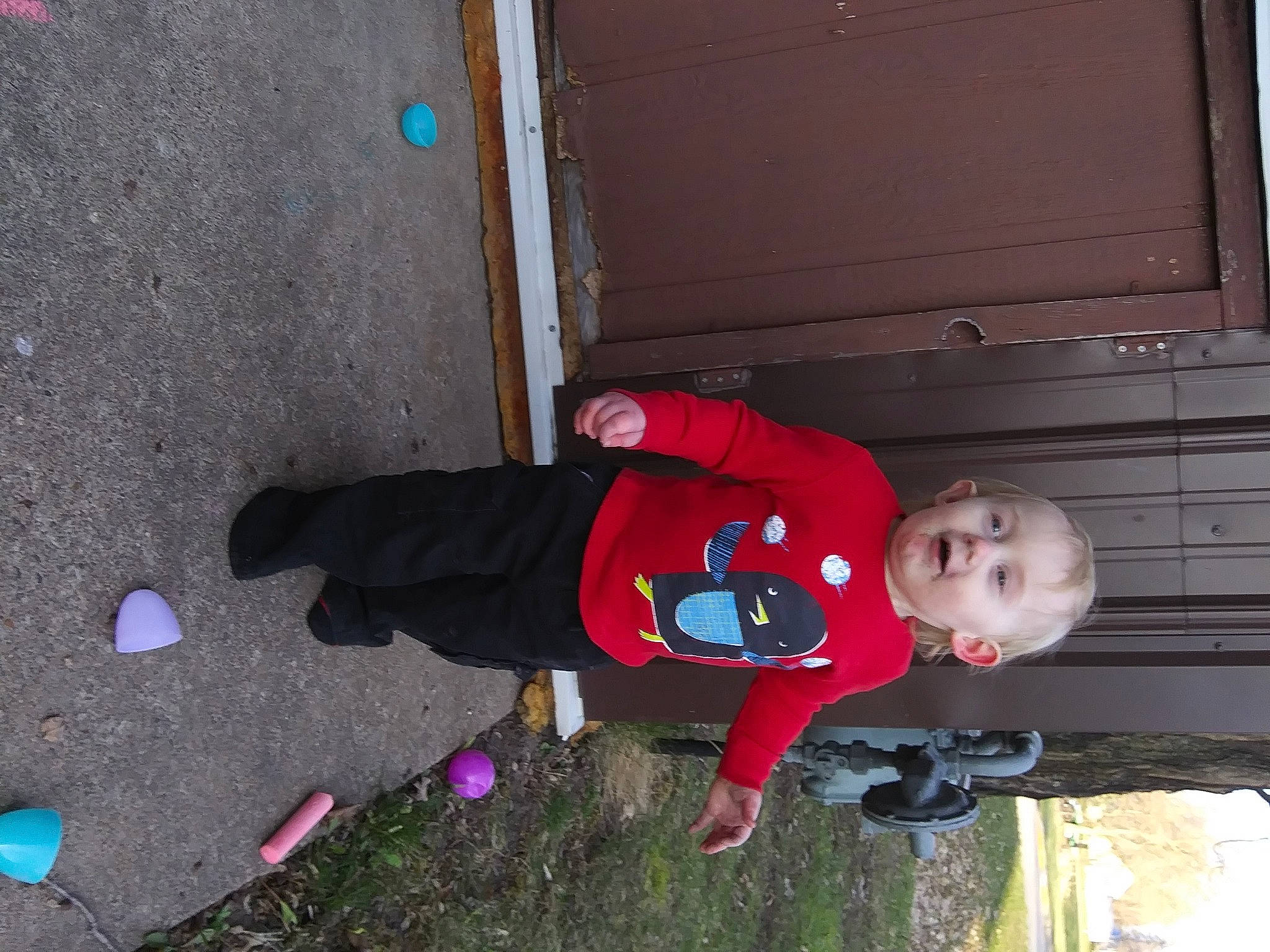 Kodie is registered to the contest to win money with this photo: child, person, toddler