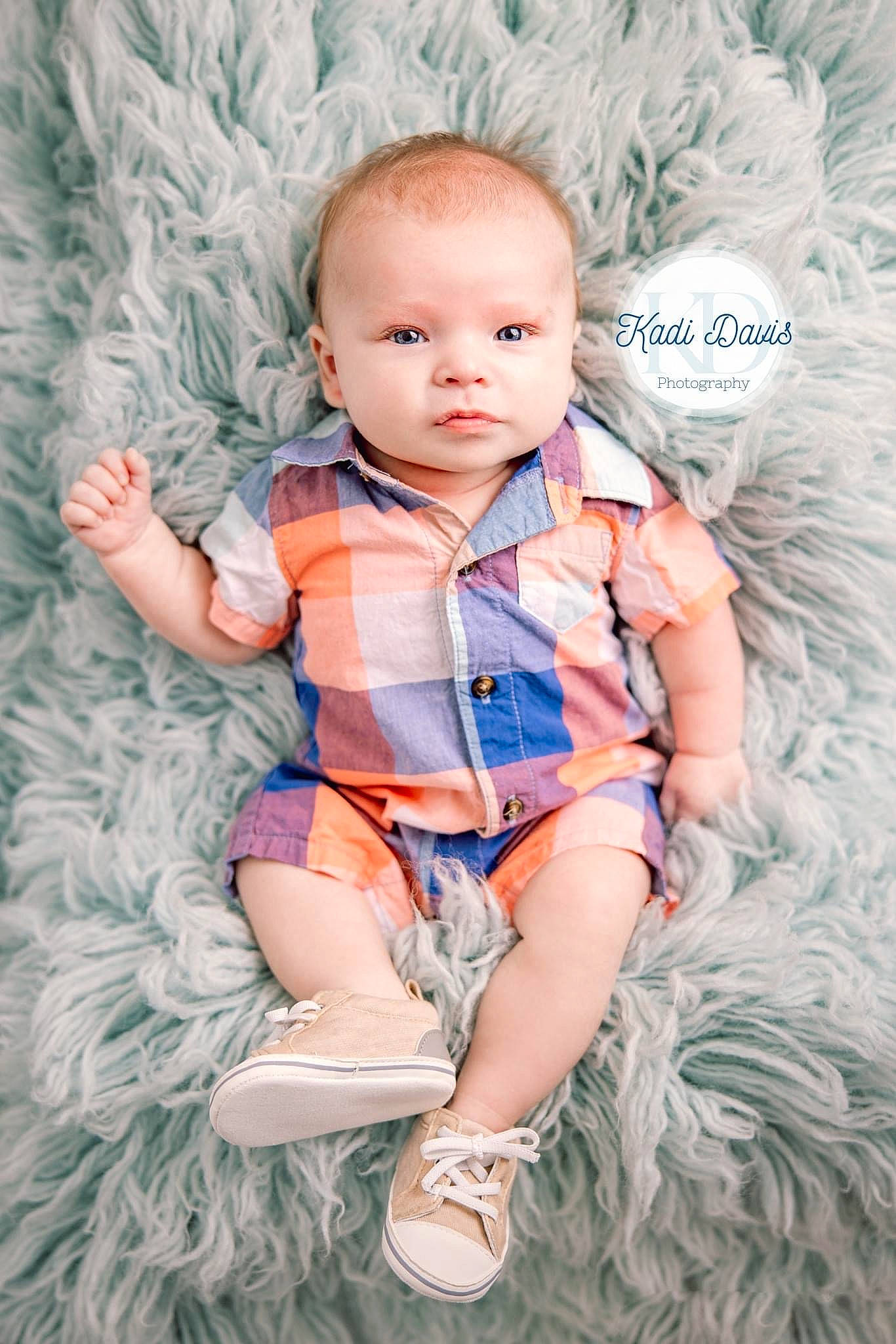 Kru is registered to the contest to win money with this photo: aqua, azure, baby, baby_toddler_clothing, child, denim, electric_blue, fashion_design, happy, pattern, person, pink, plaid, product, shorts, skin, sleeve, standing, textile, toddler