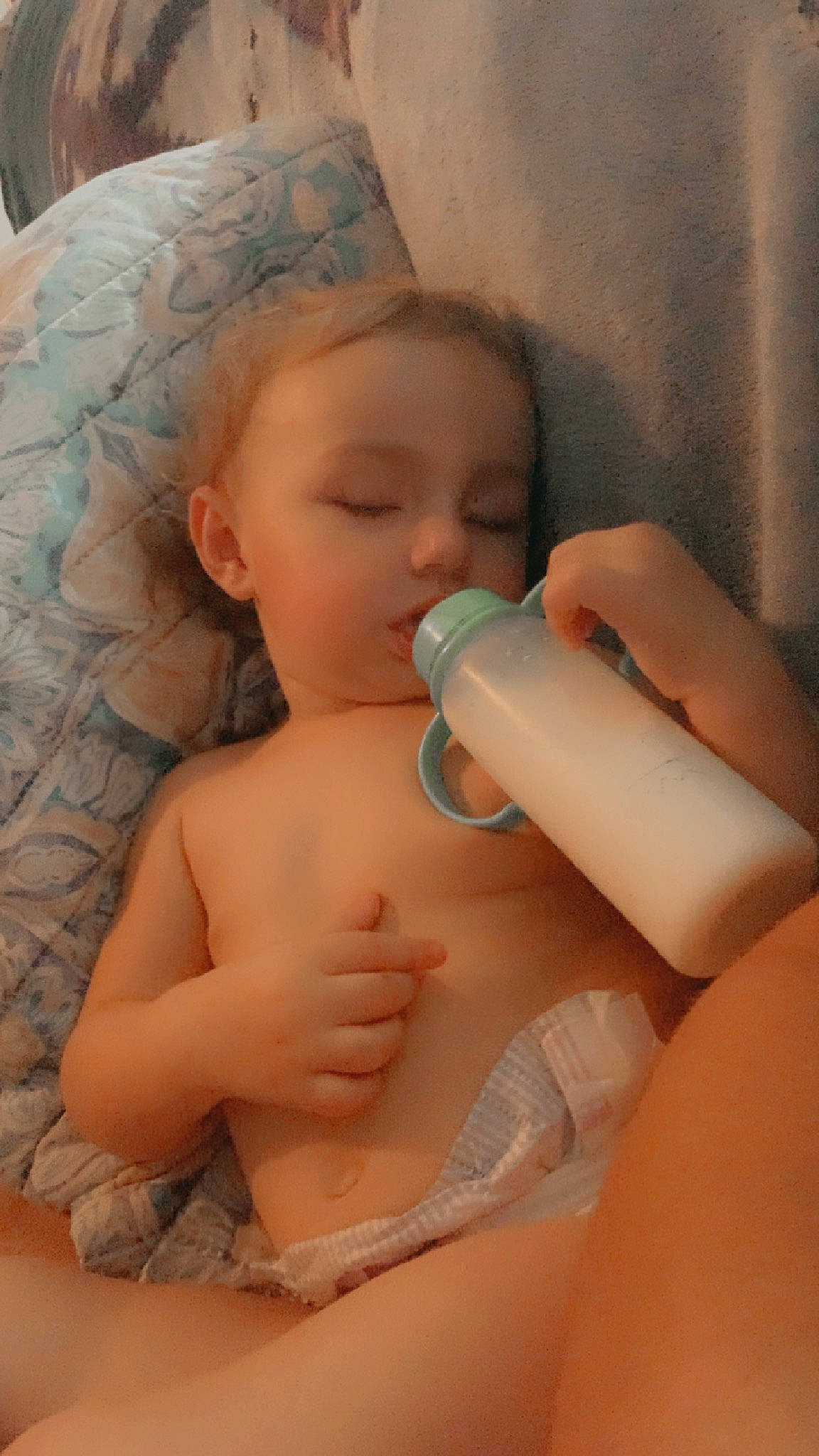 Oaklynn is registered to the contest to win money with this photo: baby, cheek, chin, comfort, ear, eye, eyebrow, eyelash, facial_expression, hand, head, human_body, lip, mammal, mouth, muscle, neck, nose, person, shoulder