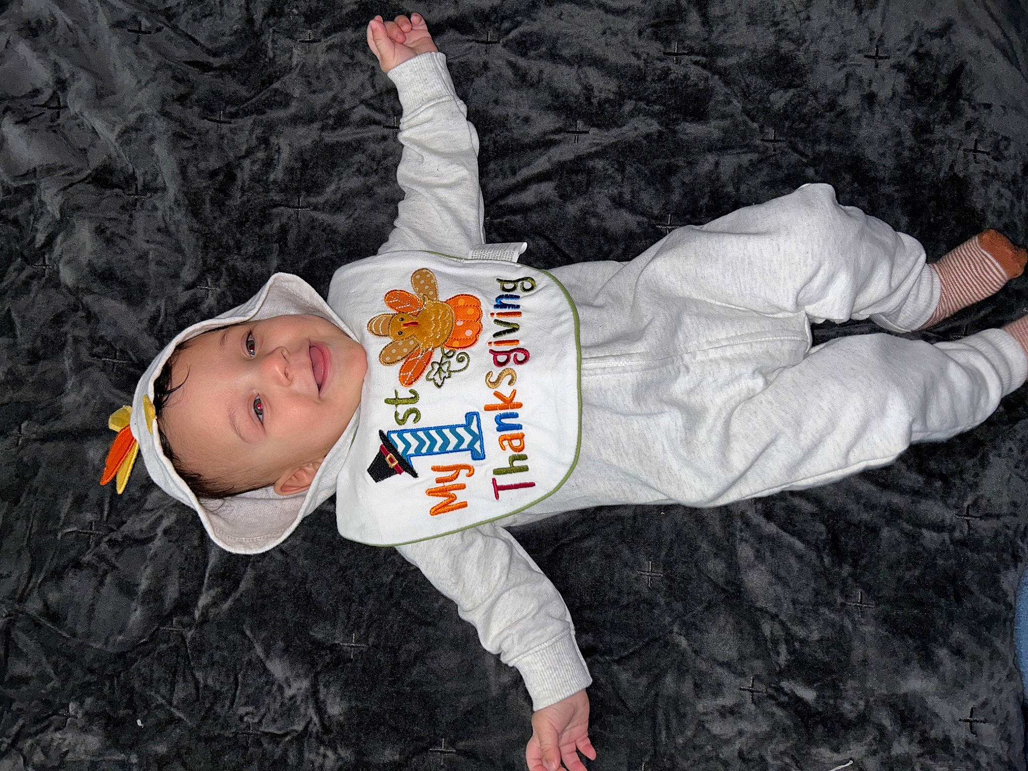 Karter is registered to the contest to win money with this photo: baby, baby_toddler_clothing, child, comfort, happy, hat, joy, mammal, person, sitting, sleeve, smile, t_shirt, toddler, tree