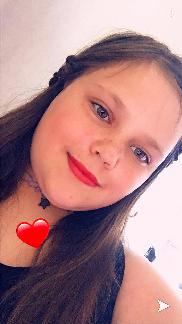 Chanel participe au concours pour gagner de l'argent avec cette photo : beauty, black_hair, brown_hair, cheek, chin, close_up, ear, eye, eyebrow, face, forehead, hair, head, joy, lip, mouth, neck, nose, person, photography