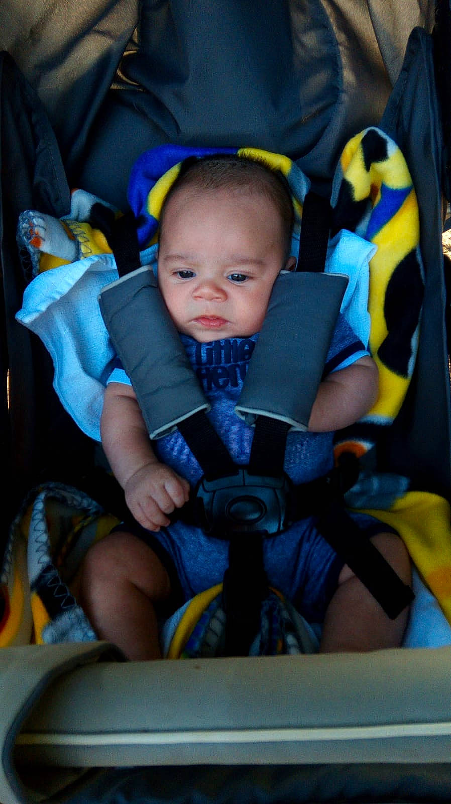 Natéo a rejoint le concours — aidez-le/la à gagner de superbes lots ! auto_part, baby, baby_carriage, baby_products, baby_safety, baby_toddler_clothing, car_seat, chair, child, comfort, electric_blue, fun, lifejacket, motor_vehicle, person, personal_protective_equipment, seat_belt, sitting, toddler, vacation