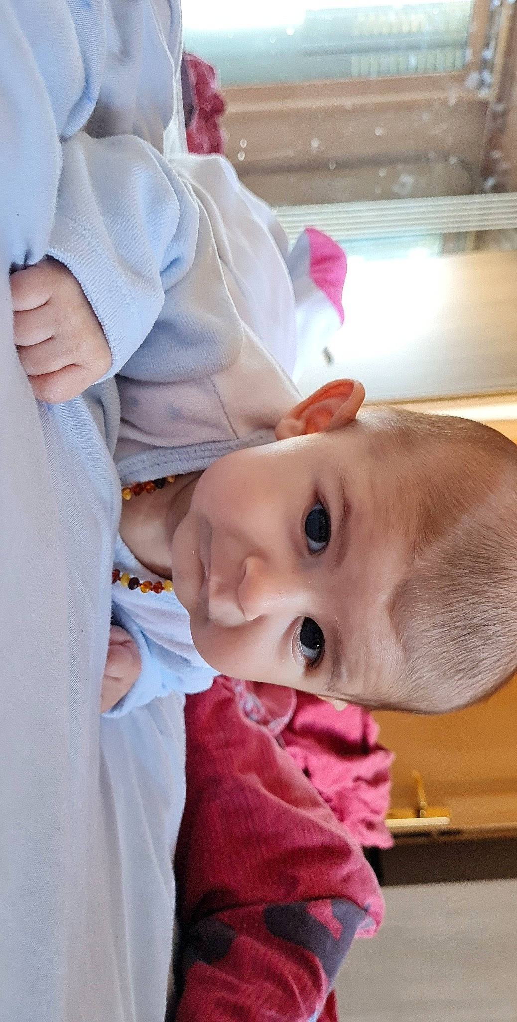 Hillona participe au concours pour gagner de l'argent avec cette photo : baby, baby_products, baby_toddler_clothing, cheek, child, event, eyelash, fun, happy, hat, mouth, nose, person, room, skin, sleeve, toddler, vacation