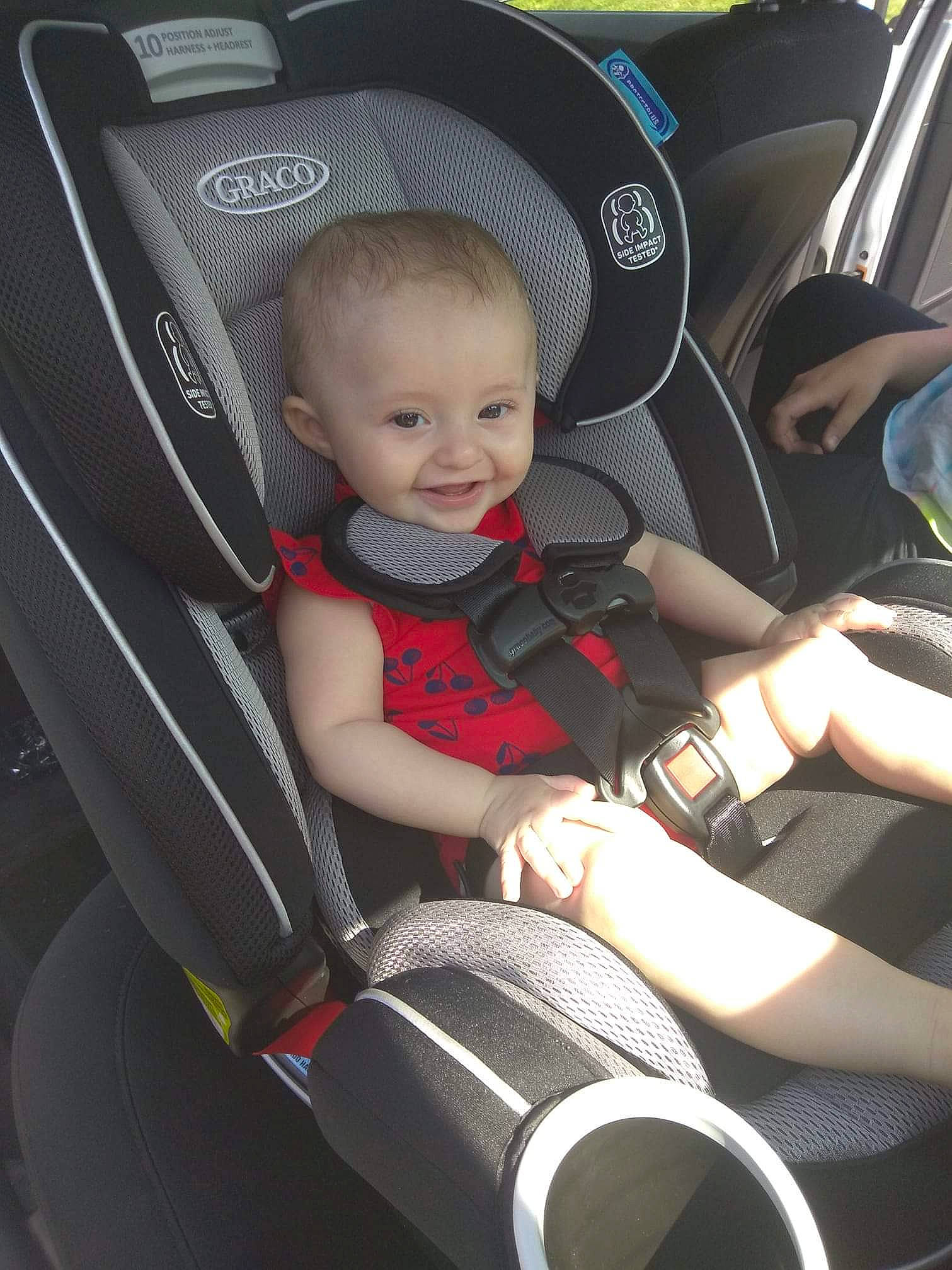 Kynnedi is registered to the contest to win money with this photo: baby, baby_carriage, baby_in_car_seat, baby_products, baby_safety, baby_toddler_clothing, car_seat, car_seat_cover, child, comfort, head_restraint, lap, nail, person, product, seat_belt, sitting, steering_part, thumb, toddler