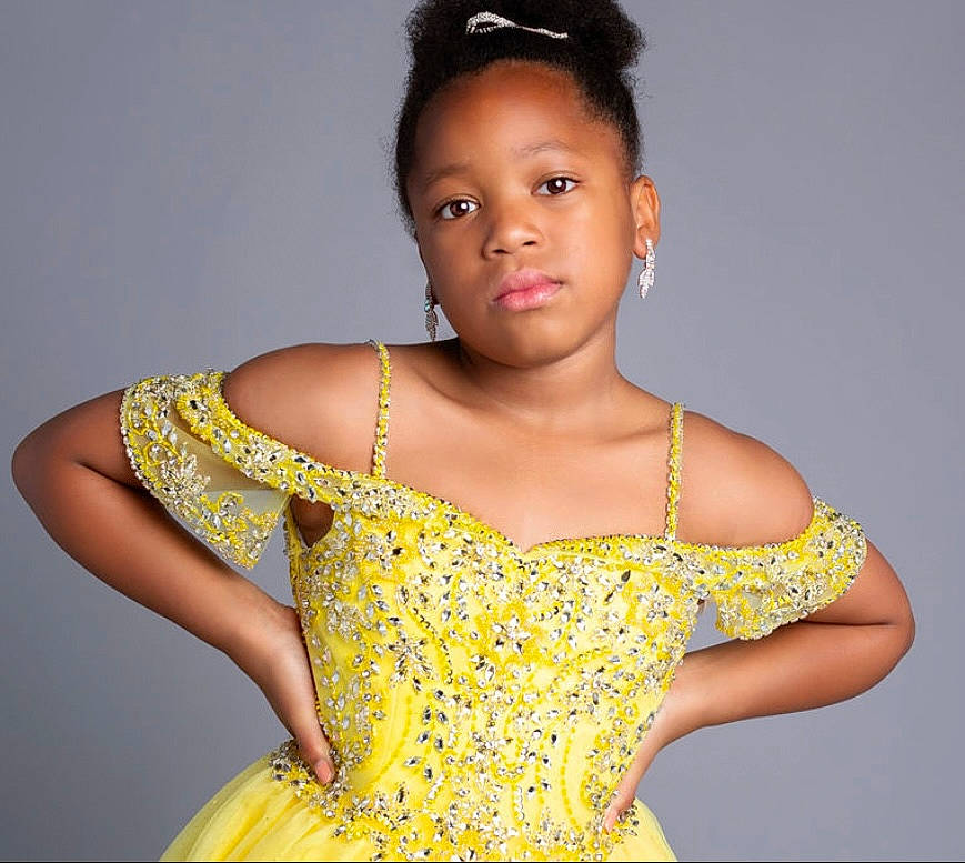 Justyce is registered to the contest to win money with this photo: abdomen, brown_hair, cocktail_dress, day_dress, elbow, embellishment, event, eyelash, fashion_design, fashion_model, flash_photography, human_leg, jewellery, makeover, neck, one_piece_garment, person, shoulder, sleeve, trunk