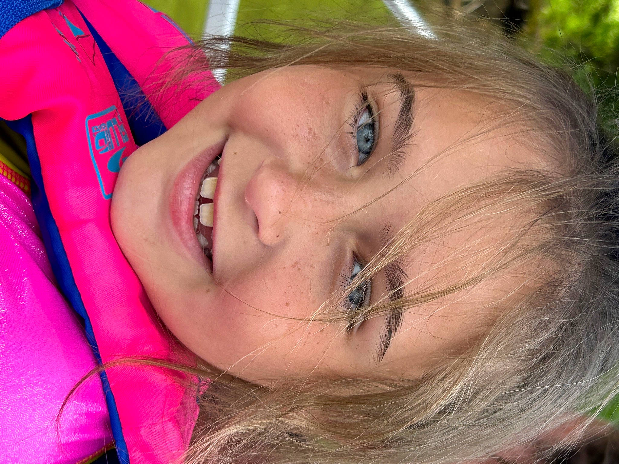 Zoey is registered to the contest to win money with this photo: black_hair, cheek, chin, ear, eyebrow, eyelash, eyewear, forehead, happy, head, human_body, iris, joy, leisure, lip, mouth, neck, nose, people_in_nature, person