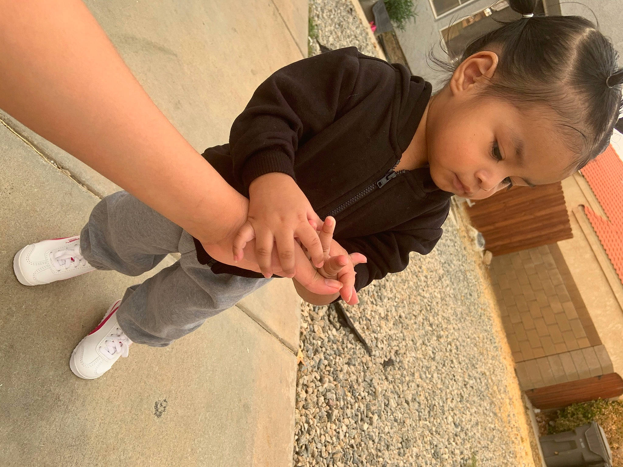 Amorè Nylah joined the competition — help win amazing prizes! child, hand, leg, person