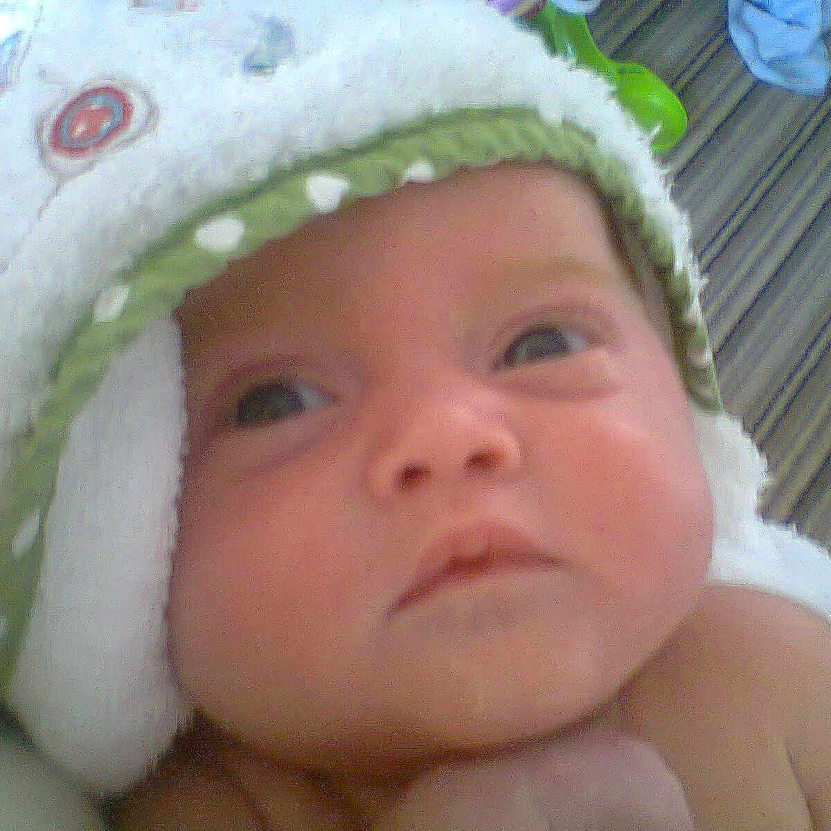 Rose reddie is registered to the contest to win money with this photo: