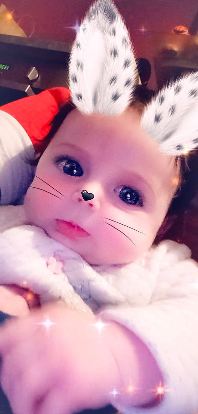 Ines participe au concours pour gagner de l'argent avec cette photo : child, ear, event, eyelash, fawn, fur, gesture, happy, headgear, mammal, nail, nose, person, pink, plush, skin, stuffed_toy, thumb, toddler, toy