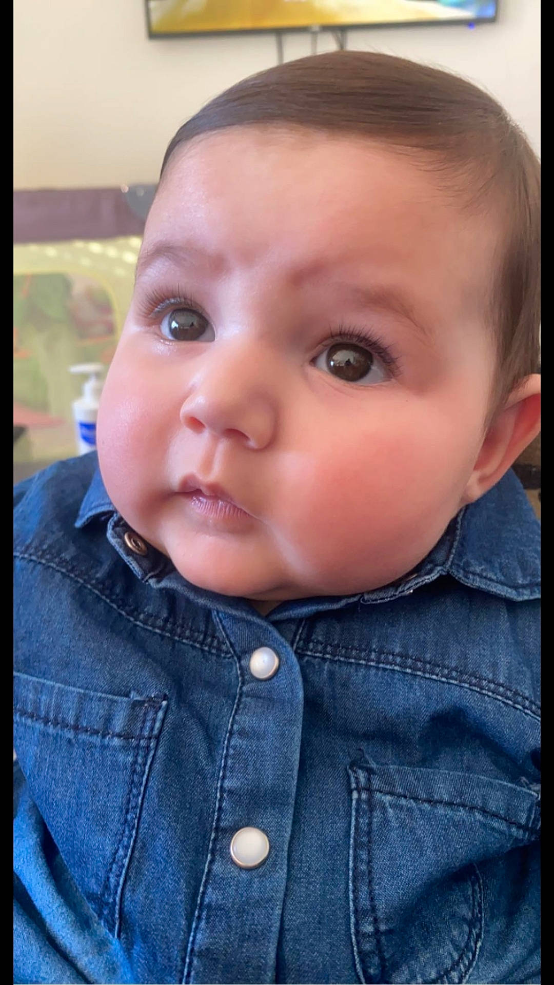 Livia participe au concours pour gagner de l'argent avec cette photo : baby, baby_toddler_clothing, button, cheek, child, collar, cool, denim, electric_blue, eyelash, flash_photography, happy, iris, lip, nose, outerwear, person, plaid, skin, sleeve