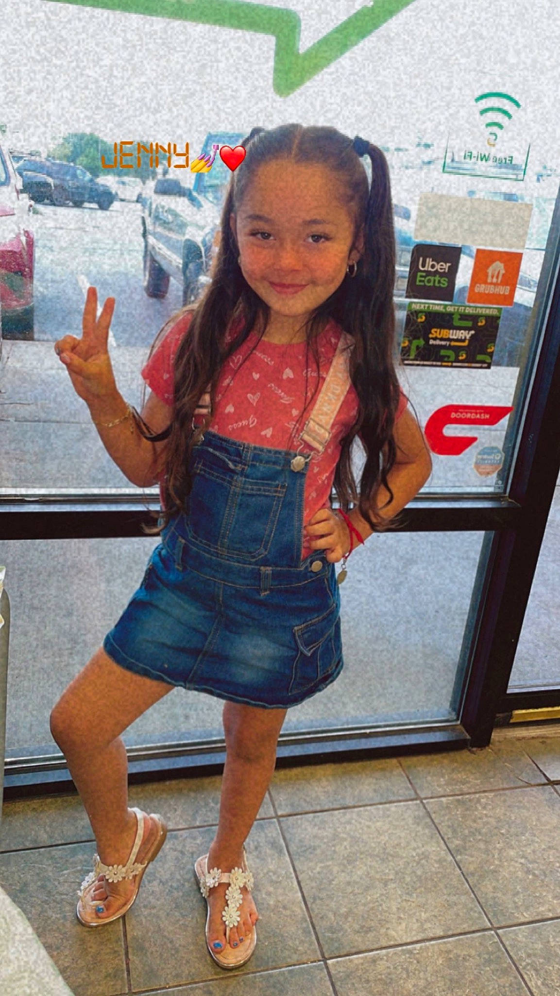 Isabella Lemus is registered to the contest to win money with this photo: brown_hair, denim, electric_blue, eye, face, fashion_design, foot, fun, happy, human_leg, joy, knee, leisure, long_hair, pattern, person, sandal, smile, snapshot, thigh