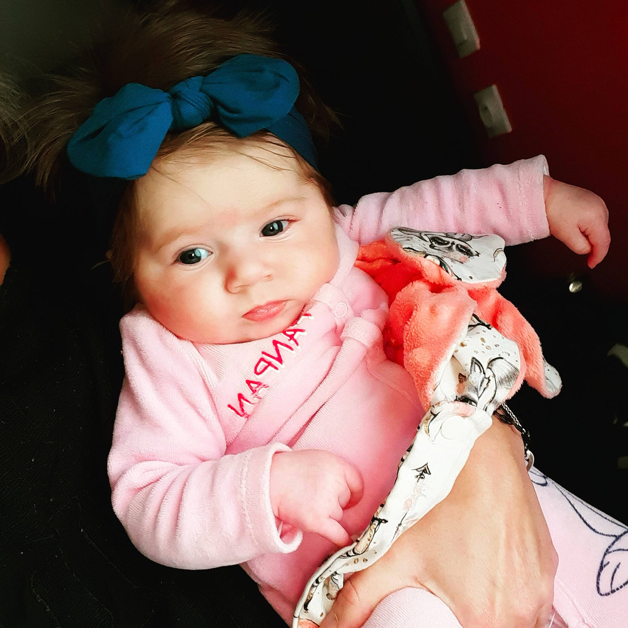 Maddy participe au concours pour gagner de l'argent avec cette photo : baby, baby_toddler_clothing, cheek, chin, cool, eyelash, finger, flash_photography, happy, head, human_body, iris, lip, mouth, person, pink, skin, sleeve, toddler, trunk