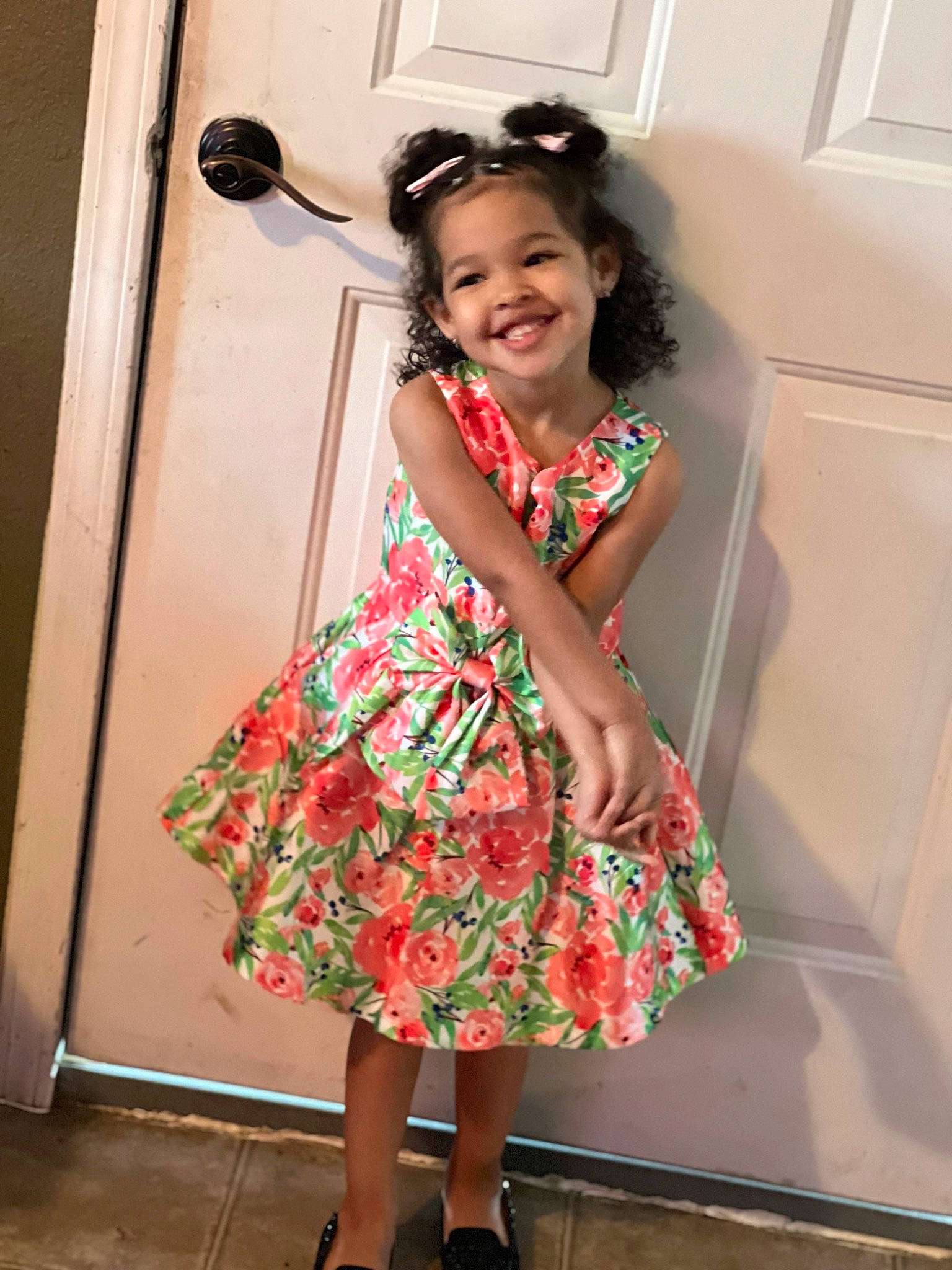 Nadia is registered to the contest to win money with this photo: clothing, day_dress, door, dress, fashion, fashion_design, happy, joint, joy, leg, one_piece_garment, person, pink, red, shoe, shoulder, skin, sleeve, smile, thigh