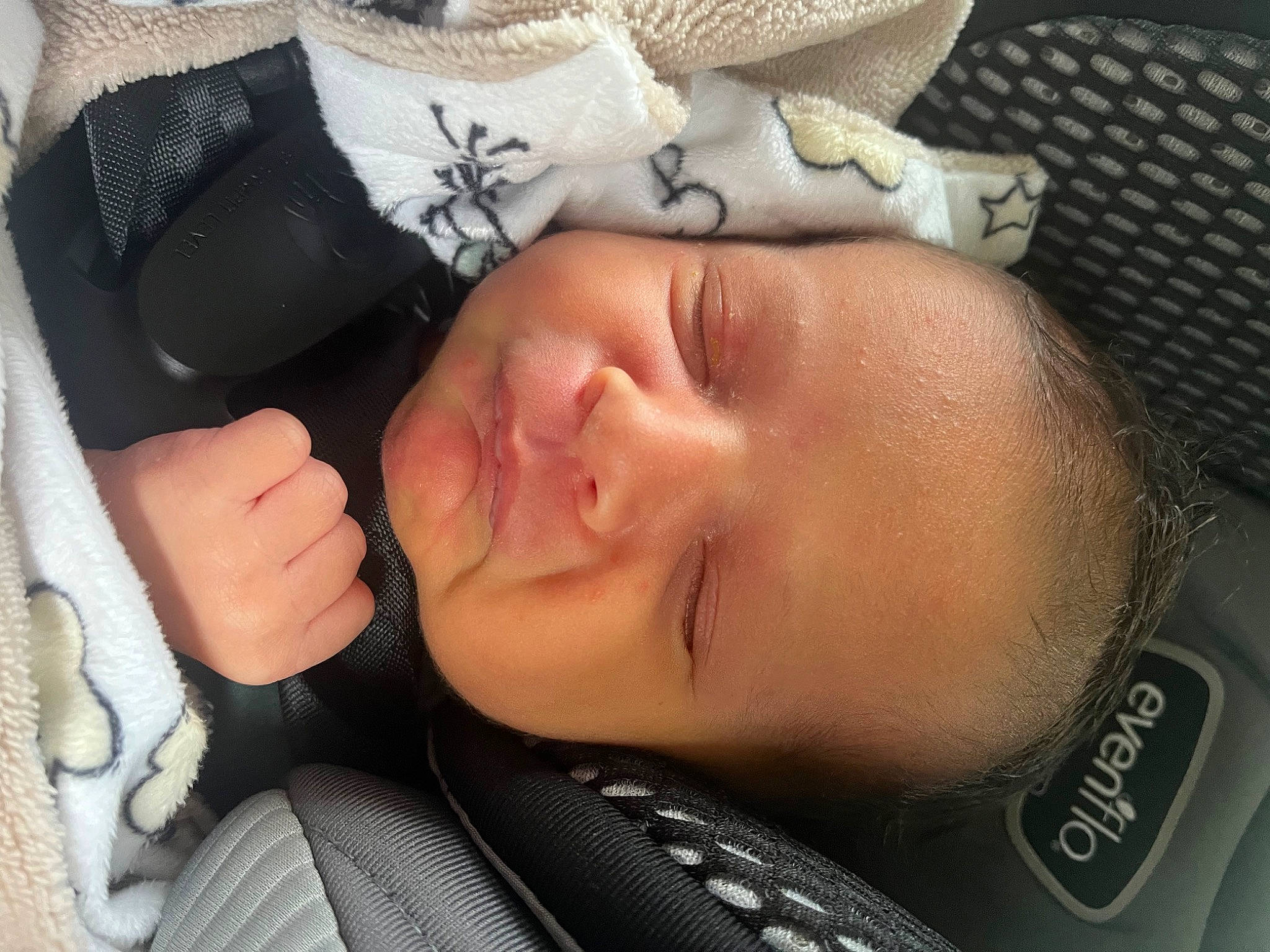 Wynston is registered to the contest to win money with this photo: audio_equipment, baby, cheek, comfort, ear, eyelash, finger, forehead, hair, human, human_body, jaw, lip, mouth, nail, neck, nose, person, product, skin