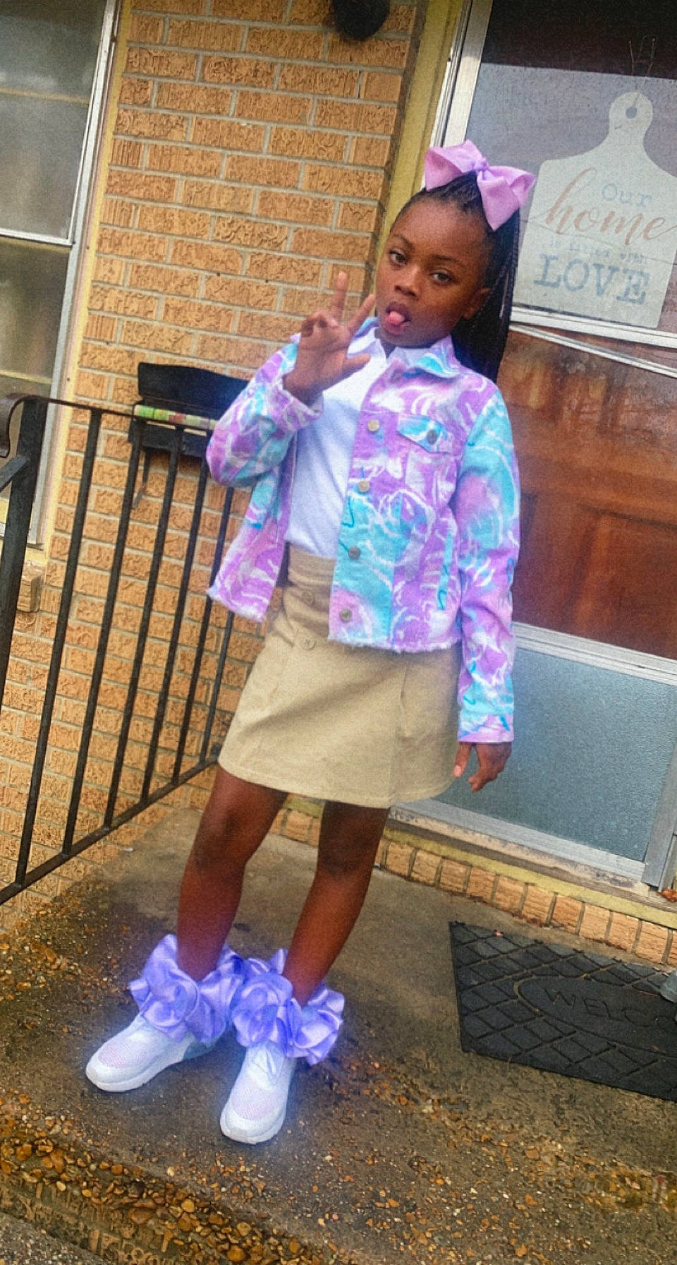 Jada joined the competition — help win amazing prizes! child, electric_blue, entertainment, eyewear, fun, happy, human_leg, leg, leisure, magenta, pattern, person, pink, purple, sandal, shoe, snapshot, standing, street, surprise