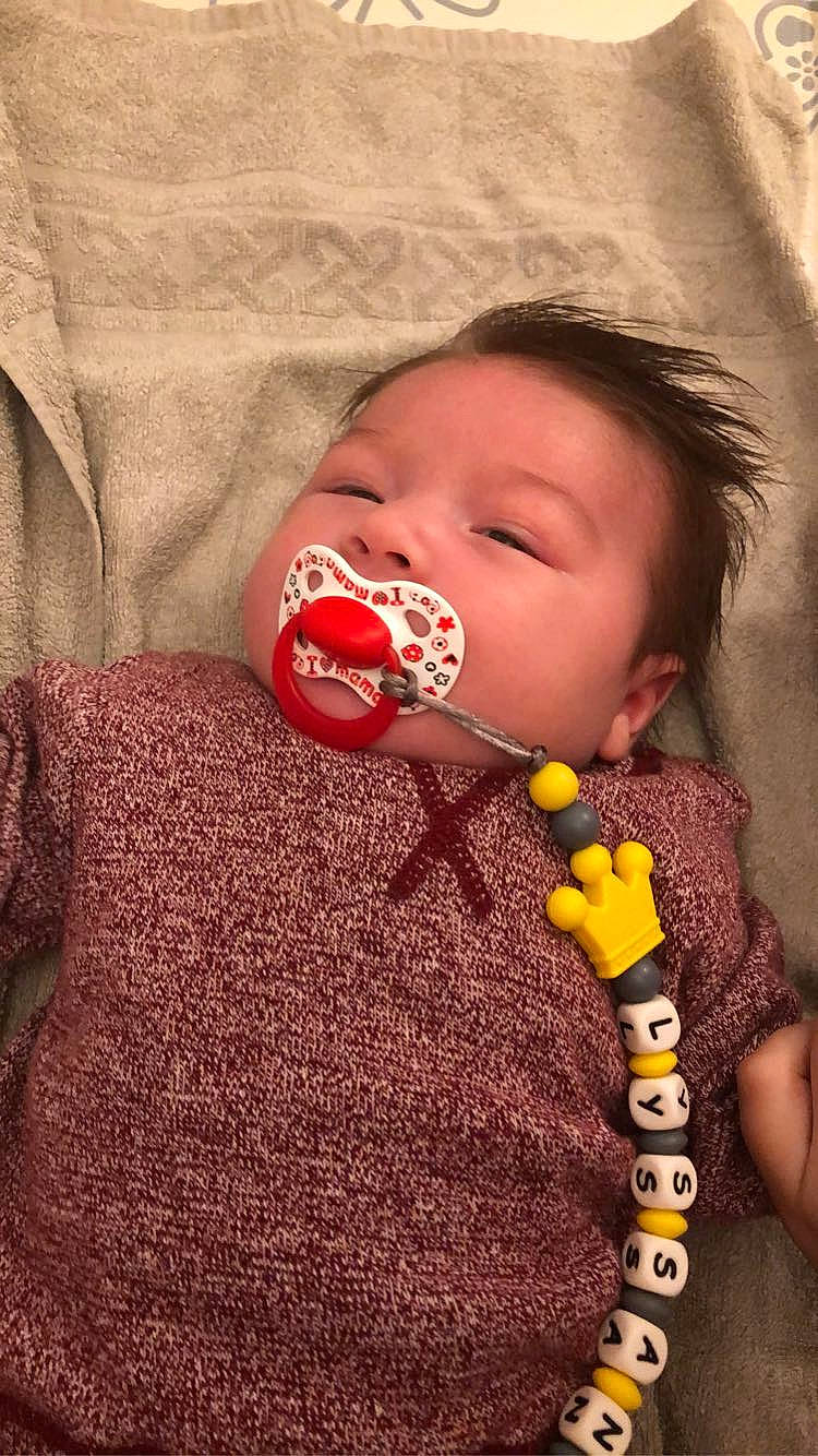 Lyssandro a rejoint le concours — aidez-le/la à gagner de superbes lots ! baby, child, joy, mouth, person, play, toddler