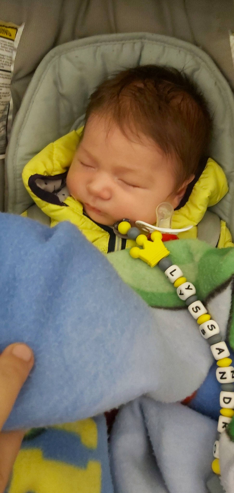 Lyssandro participe au concours pour gagner de l'argent avec cette photo : baby, baby_products, baby_toys, bedtime, cheek, child, eye, finger, mouth, nap, person, play, product, skin, sleep, toddler, toy, yellow