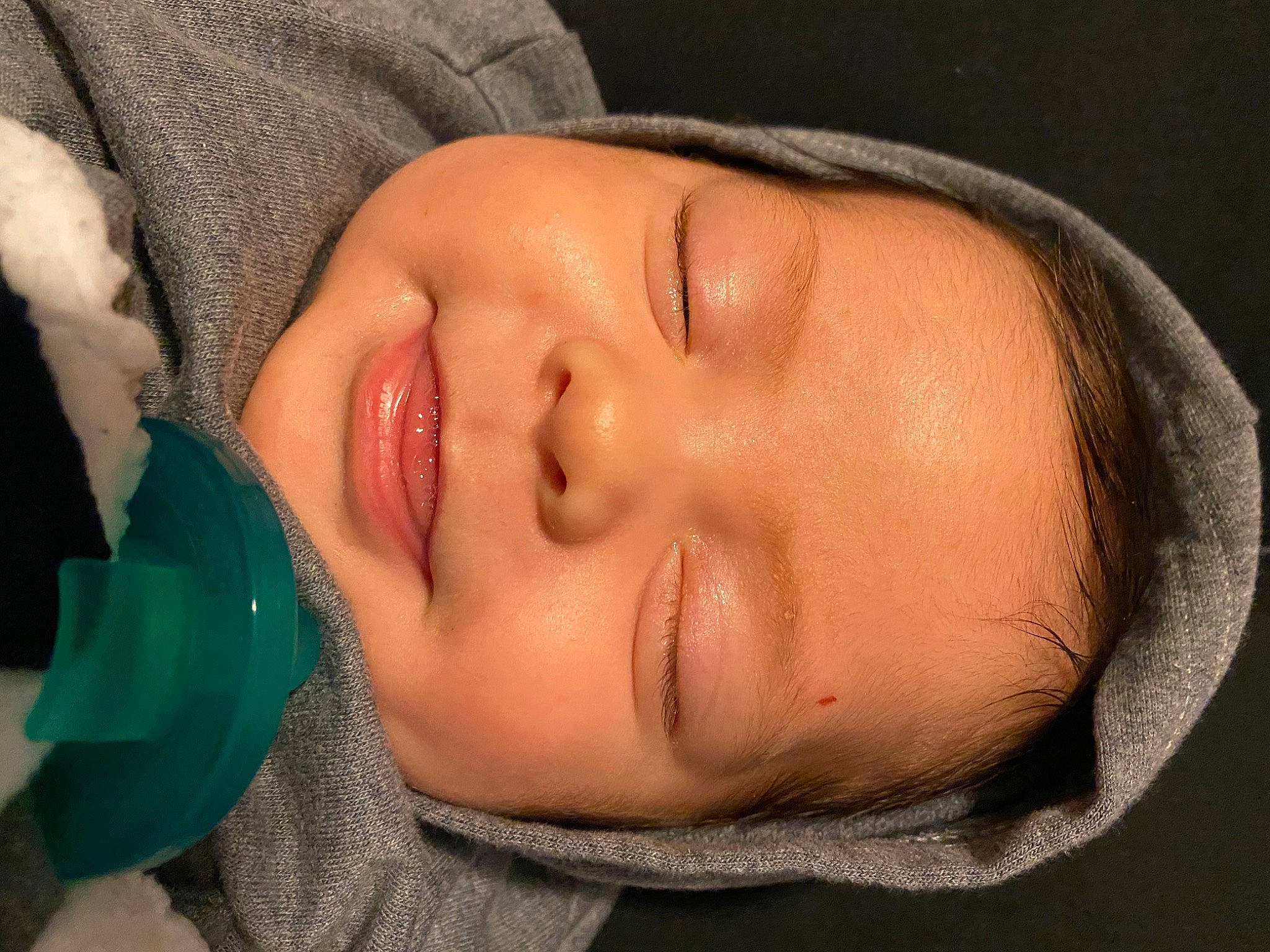 Eduardo is registered to the contest to win money with this photo: baby, cheek, chin, comfort, ear, eye, eyebrow, eyelash, facial_expression, finger, forehead, head, human_body, iris, jaw, lip, mouth, neck, nose, person